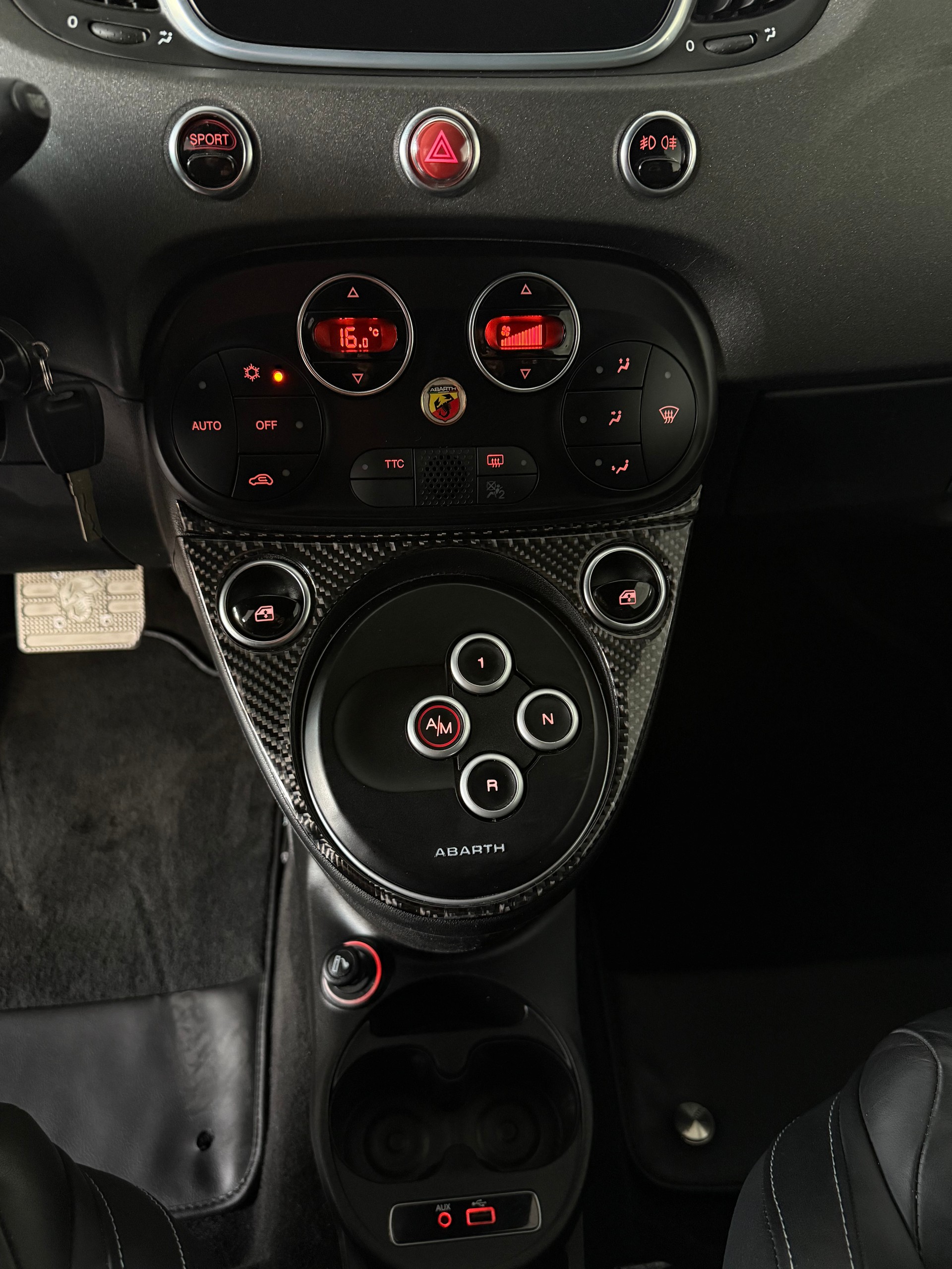 FIAT 595 1.4 16V Turbo Abarth Competizione Dualogic-image-18