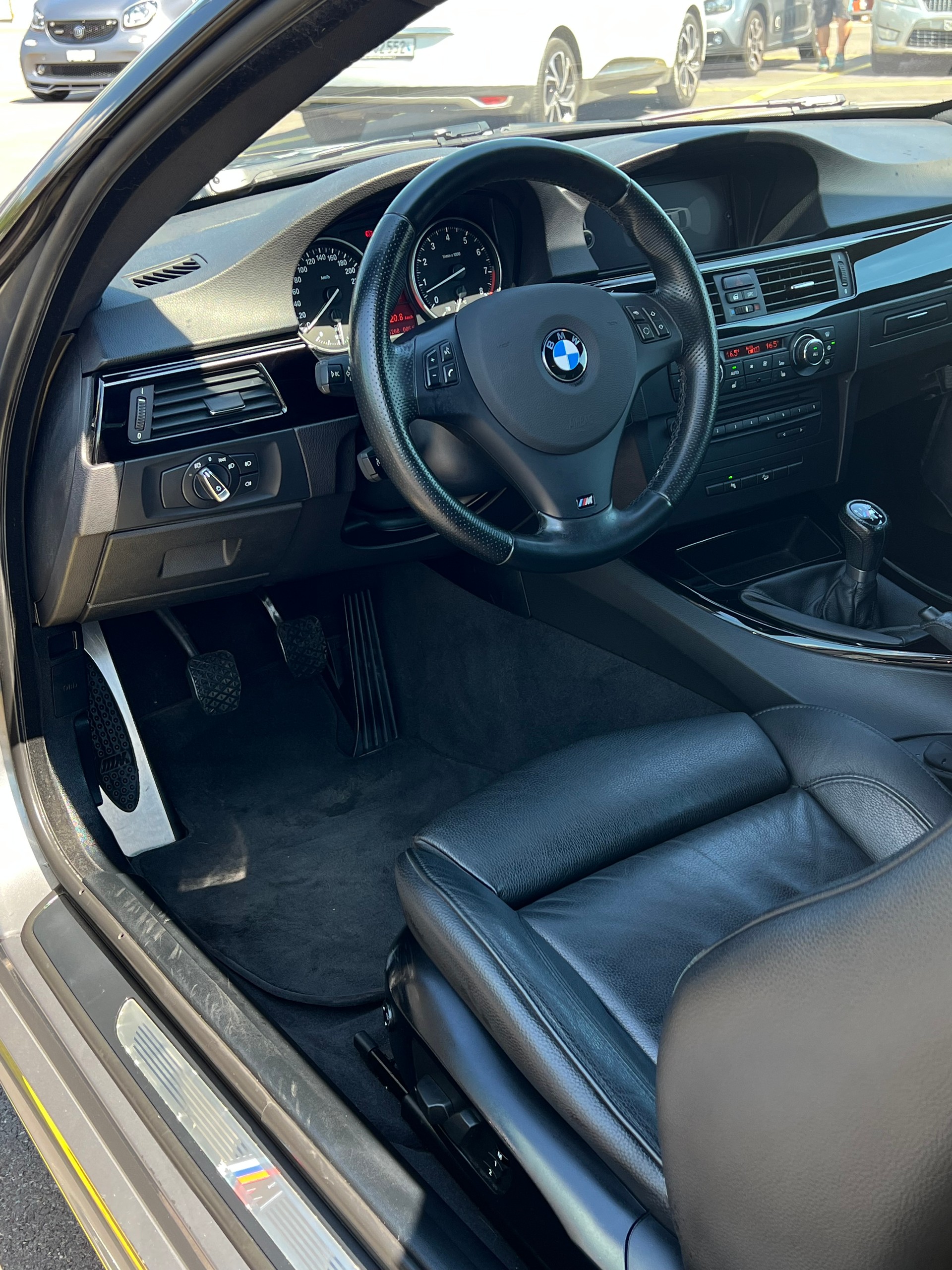 BMW 335i xDrive M-Paket Coupé-image-6