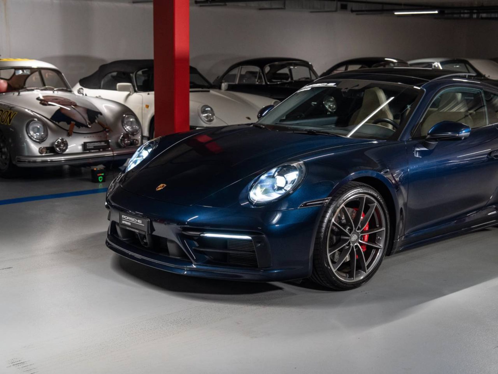 PORSCHE 911 Carrera 4S (MY22)-image-22