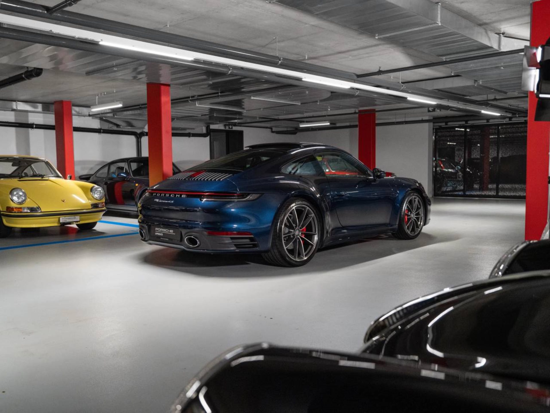 PORSCHE 911 Carrera 4S (MY22)-image-7