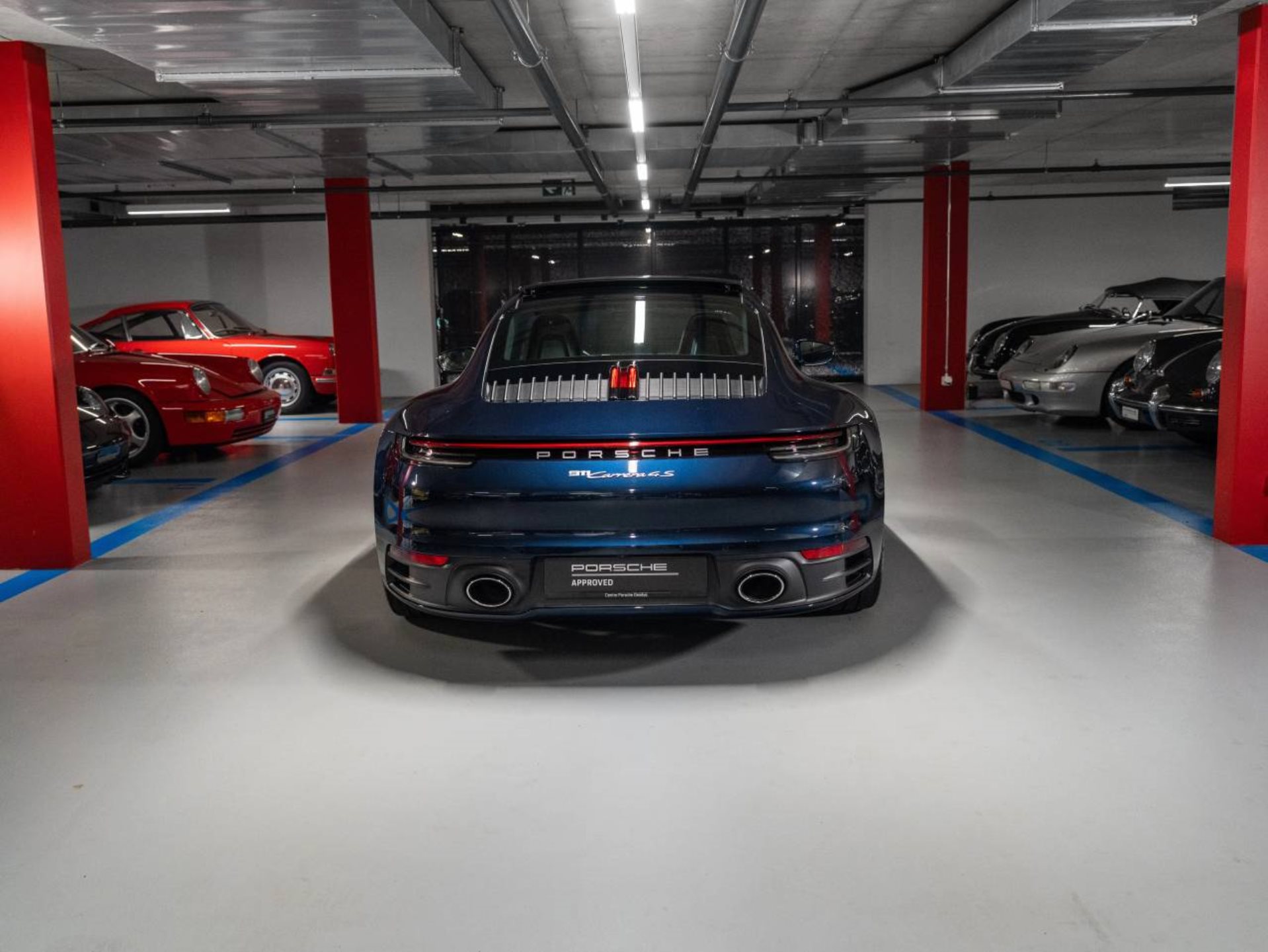 PORSCHE 911 Carrera 4S (MY22)-image-6