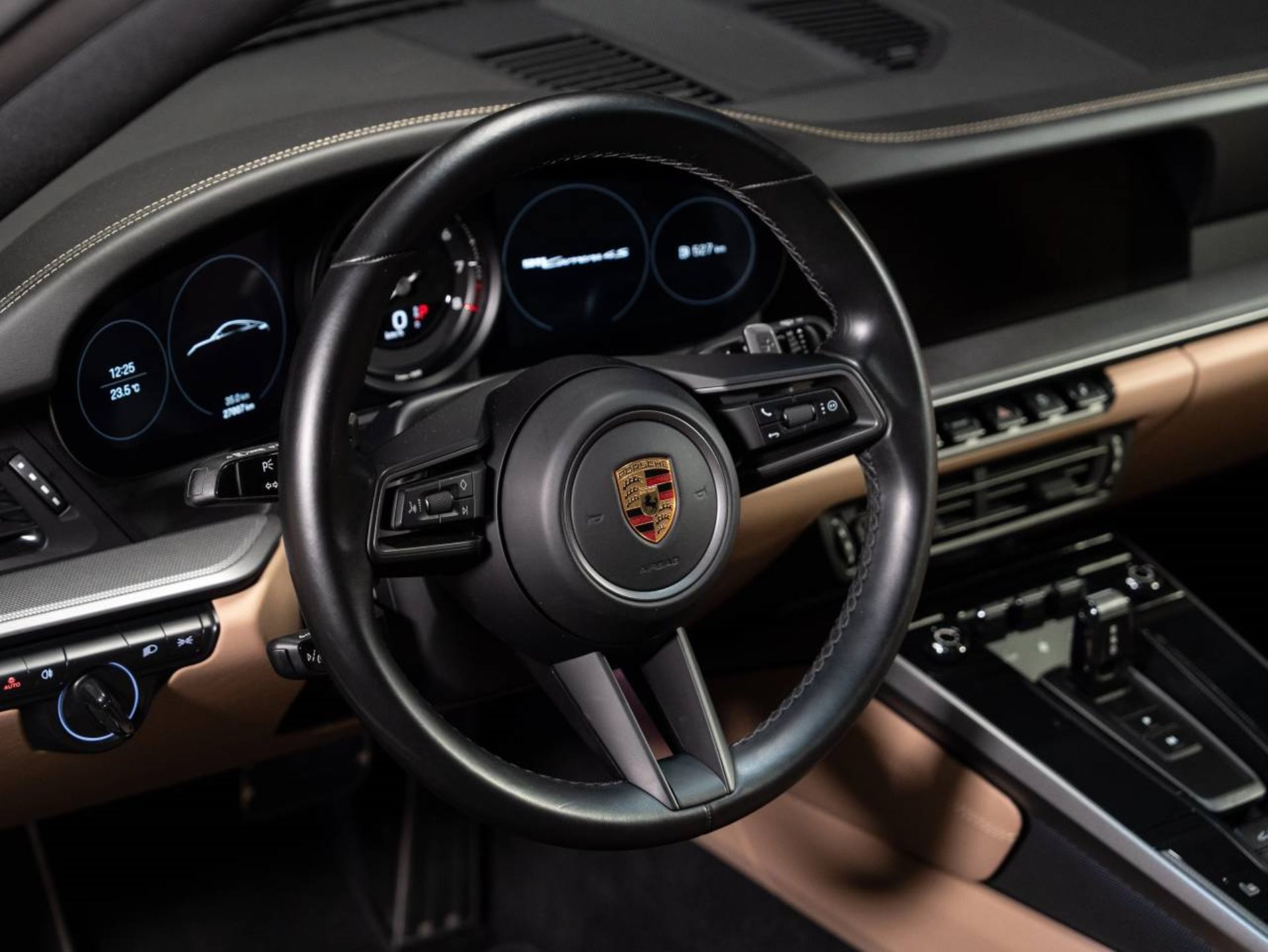 PORSCHE 911 Carrera 4S (MY22)-image-8