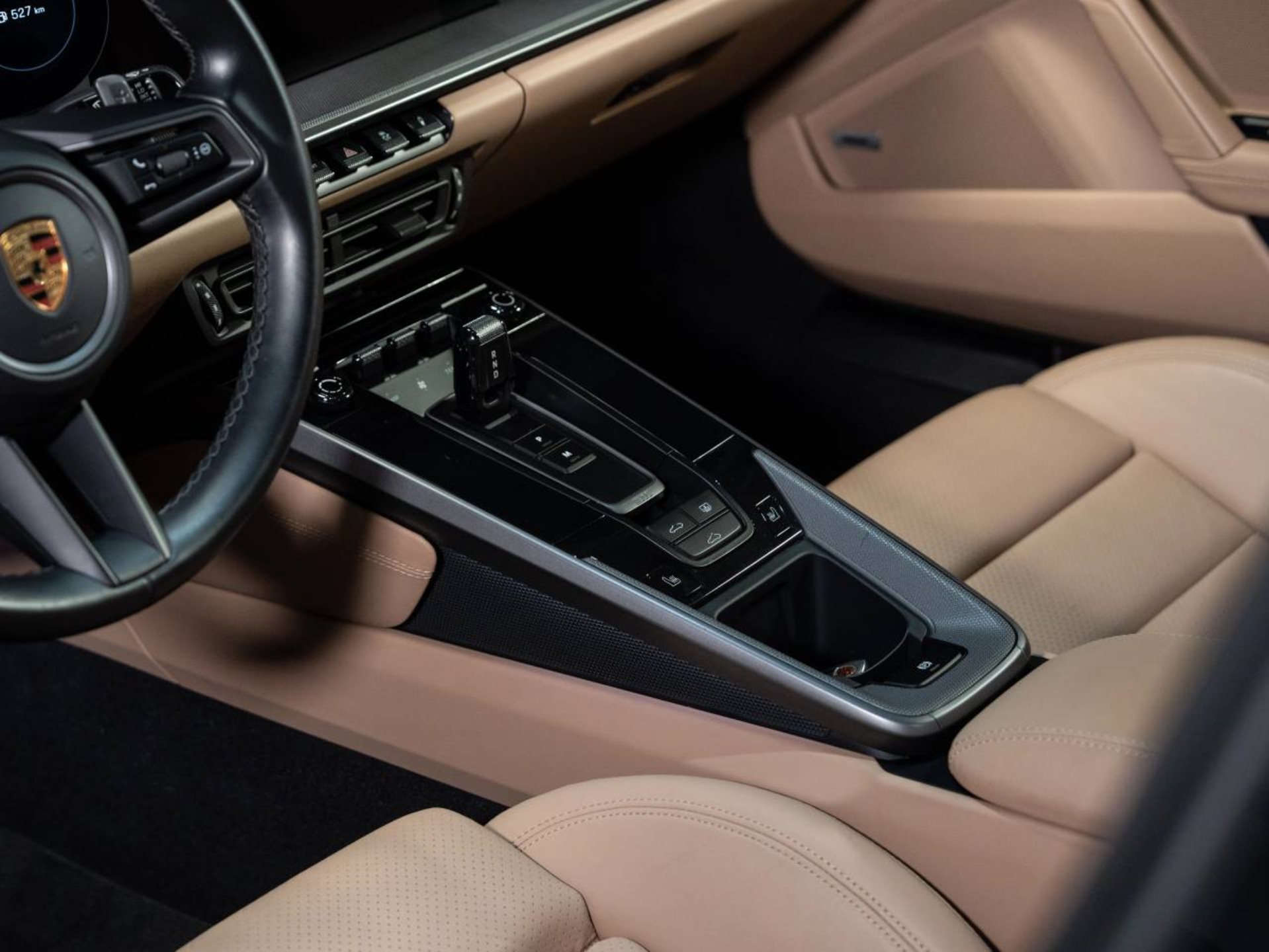 PORSCHE 911 Carrera 4S (MY22)-image-13