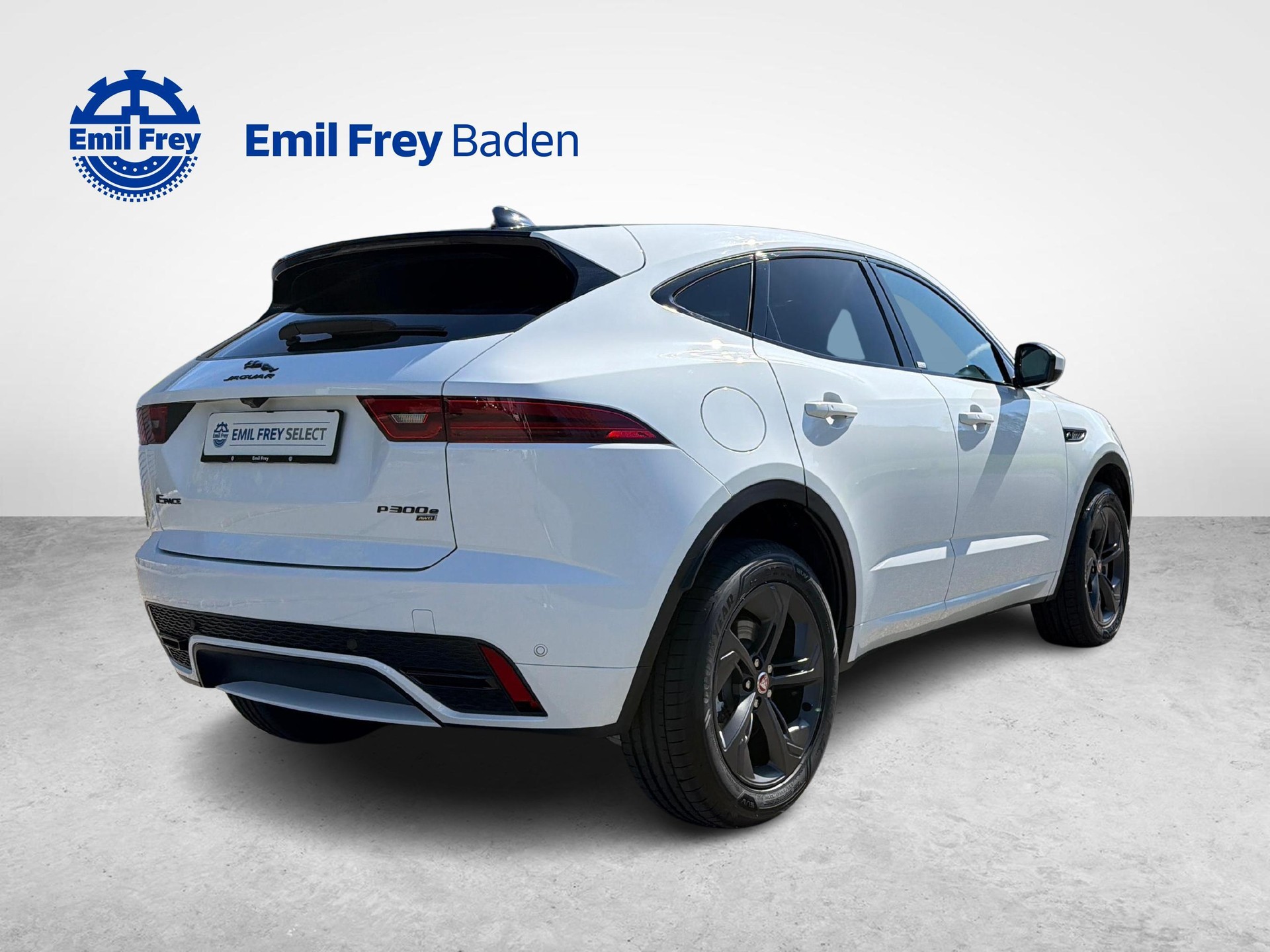JAGUAR E-Pace 1.5 T 300e R-Dynamic SE AWD Plug In Hybrid 309PS-image-4