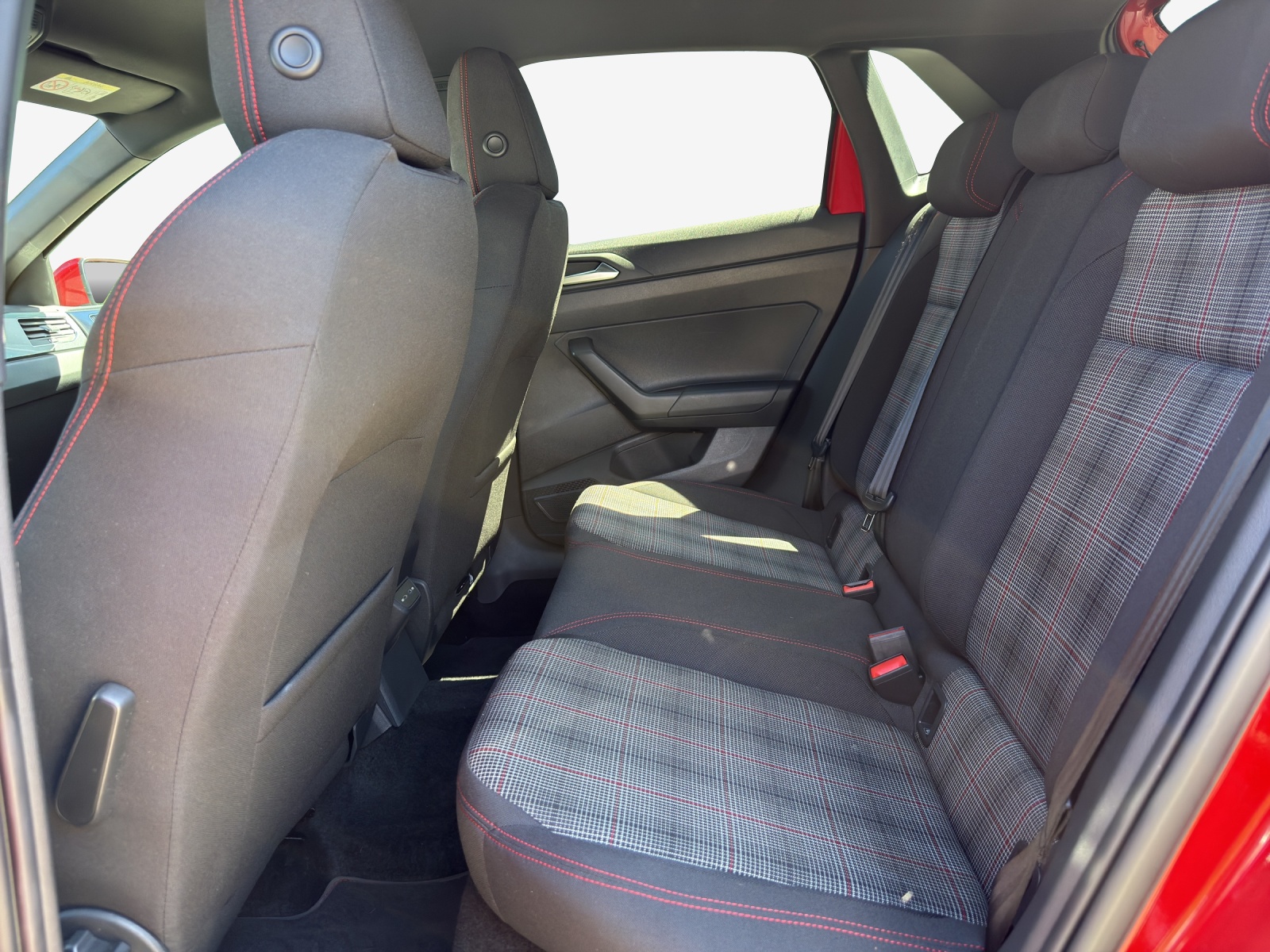 VW Polo 2.0 TSI GTI DSG-image-11