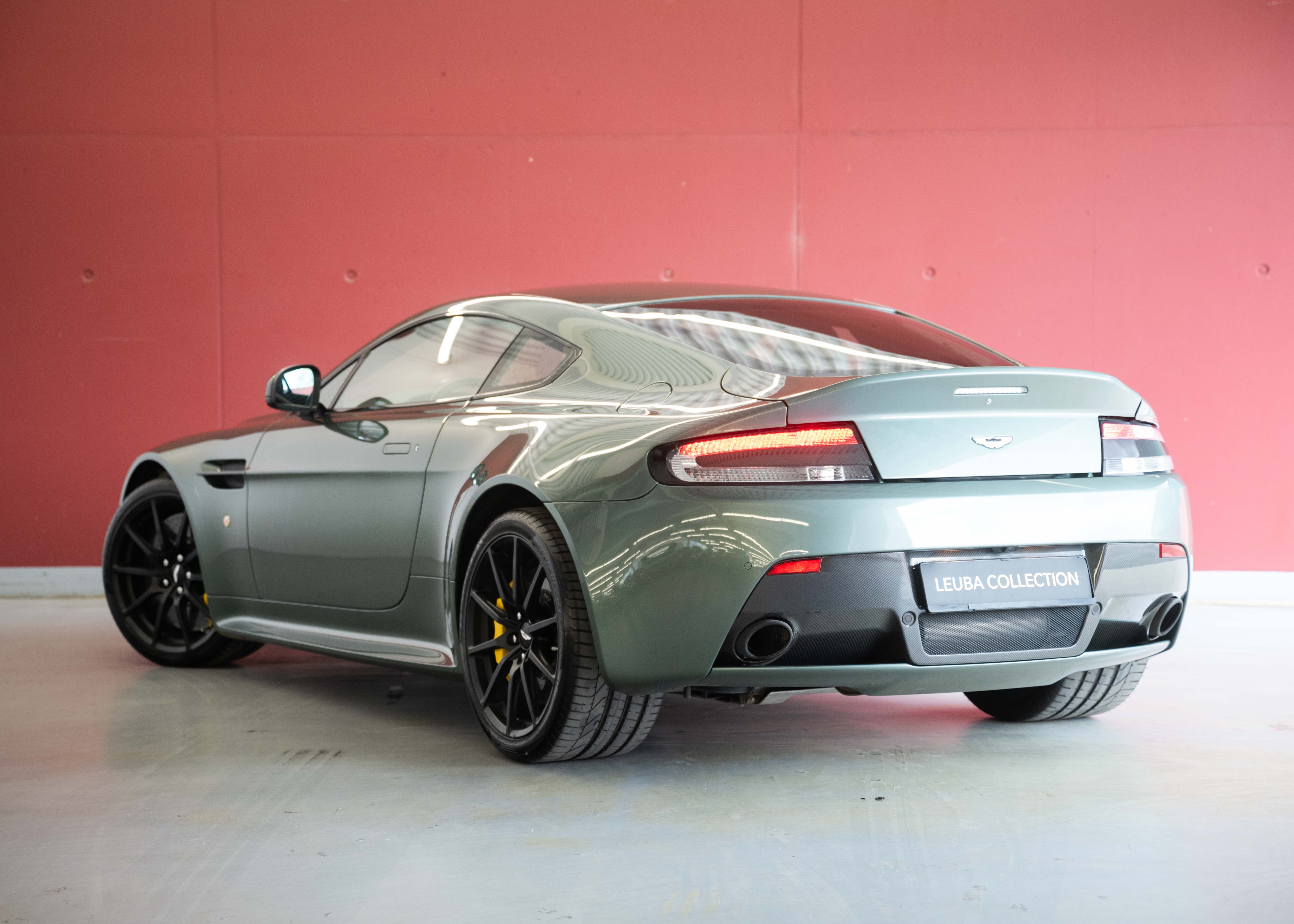Image ASTON-MARTIN V12-VANTAGE V12 Vantage 5.9 S (2nd hand Swiss car, fantastic condition, Chiltern Green paint, full Aston Martin history, 100% original)