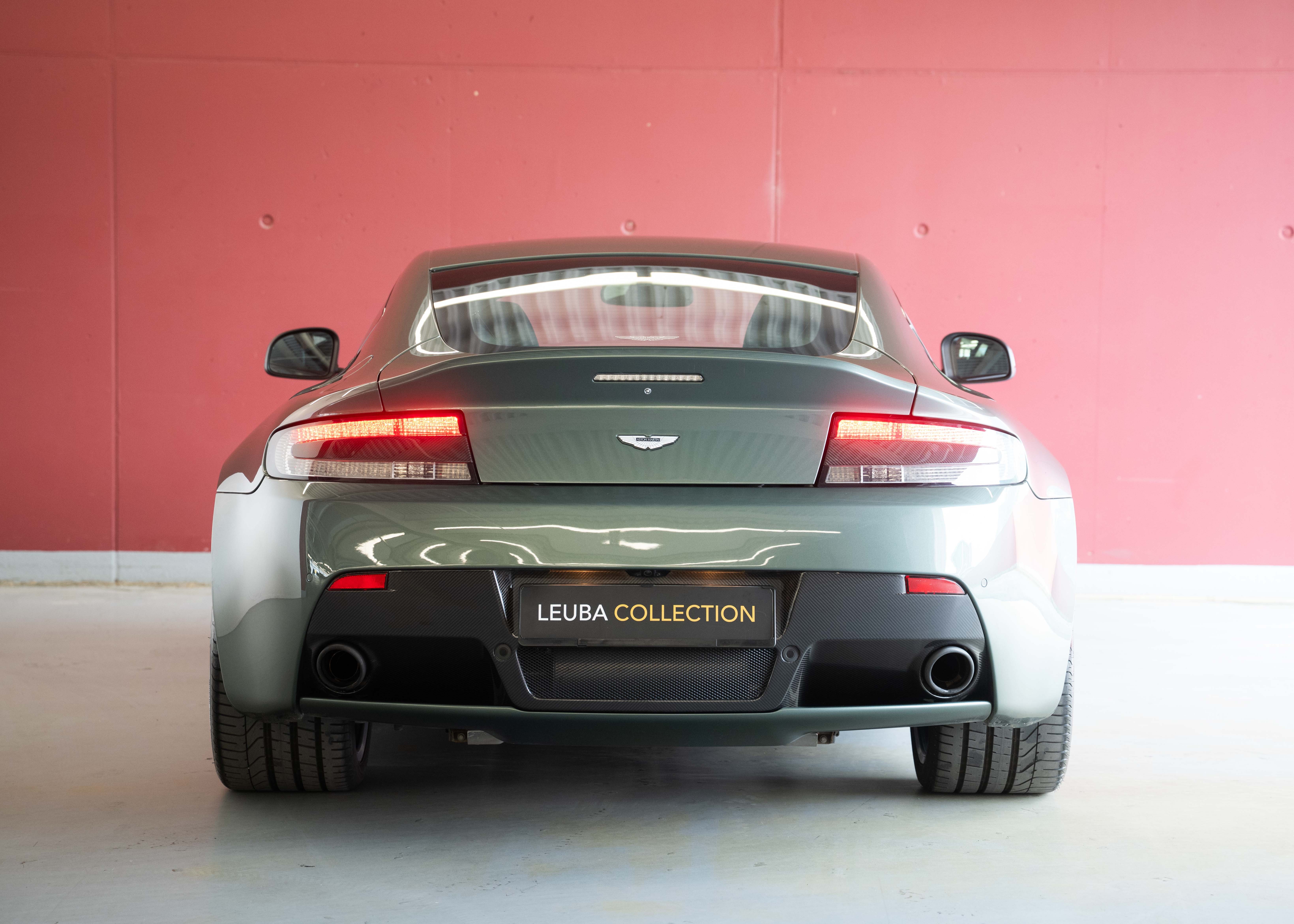 Image ASTON-MARTIN V12-VANTAGE V12 Vantage 5.9 S (2nd hand Swiss car, fantastic condition, Chiltern Green paint, full Aston Martin history, 100% original)