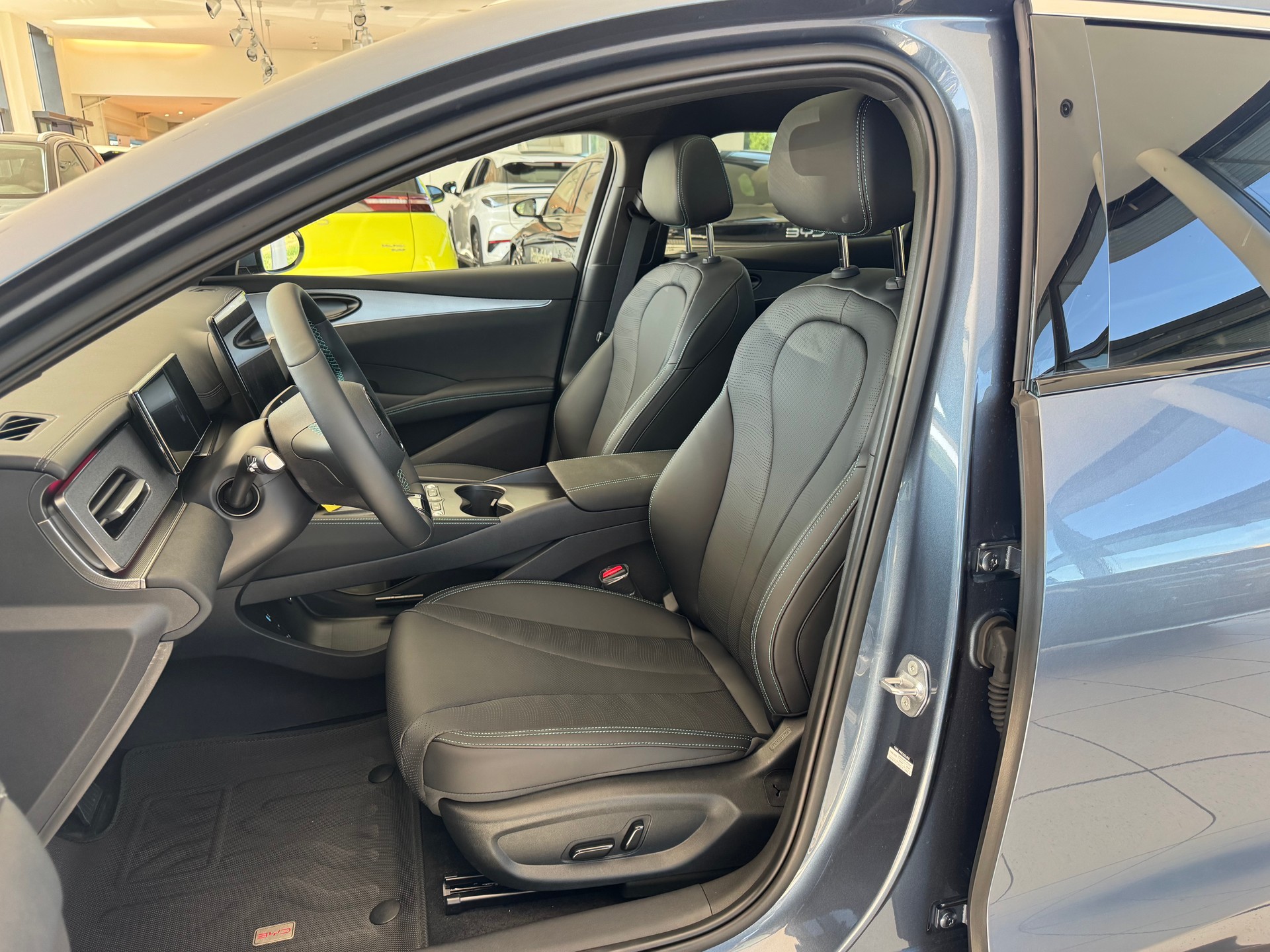 BYD Seal 6 DM-i Touring Comfort-image-11