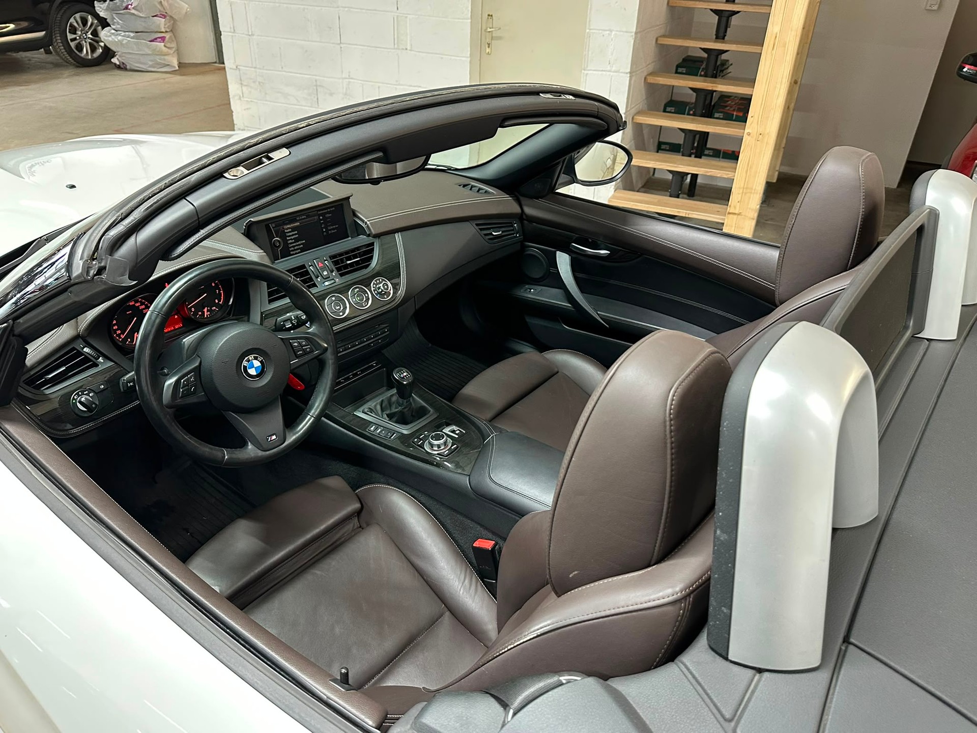 BMW Z4 sDrive35i-image-10