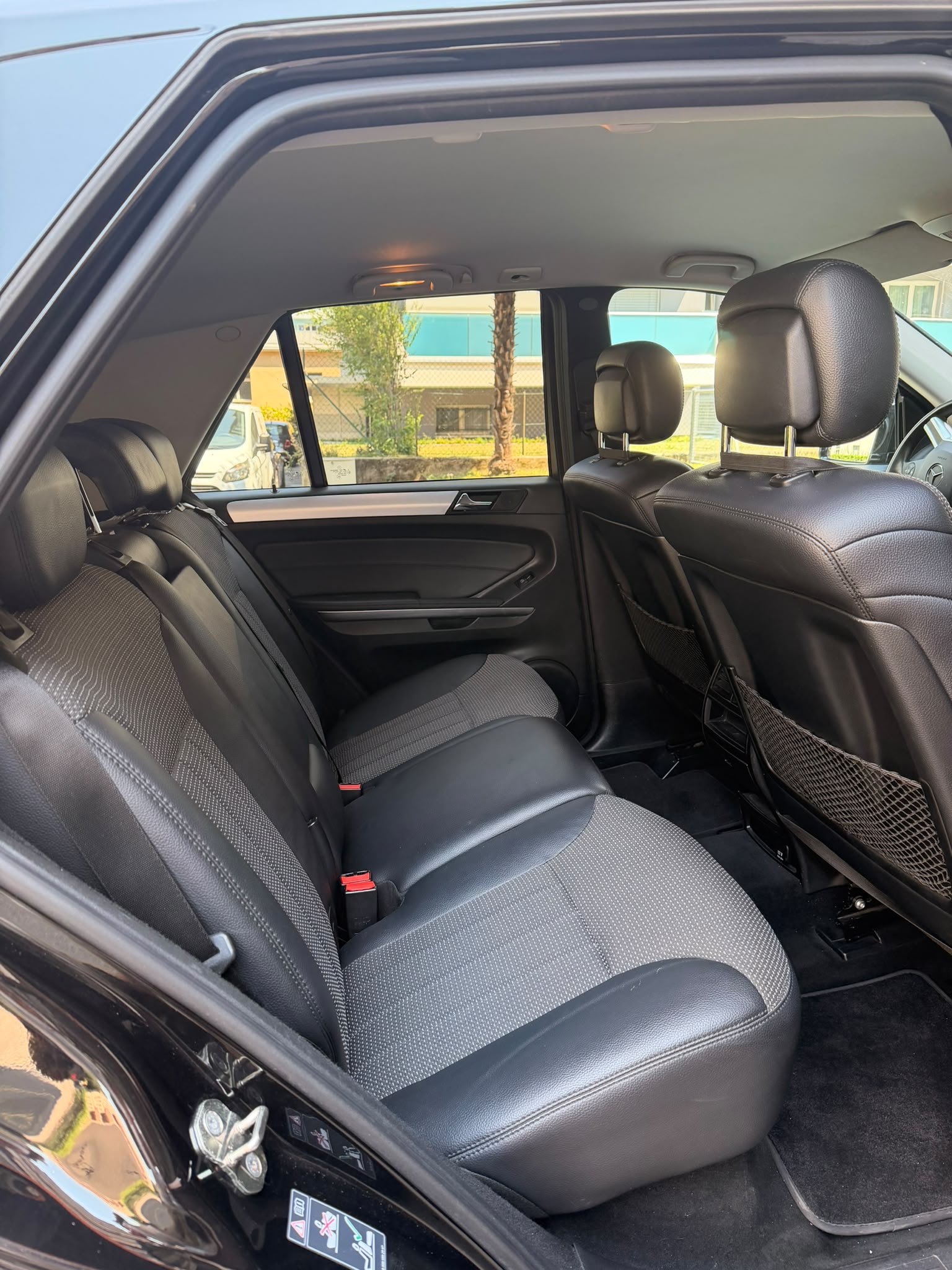 MERCEDES-BENZ ML 300 CDI Blue Efficiency 4Matic 7G-Tronic-image-4