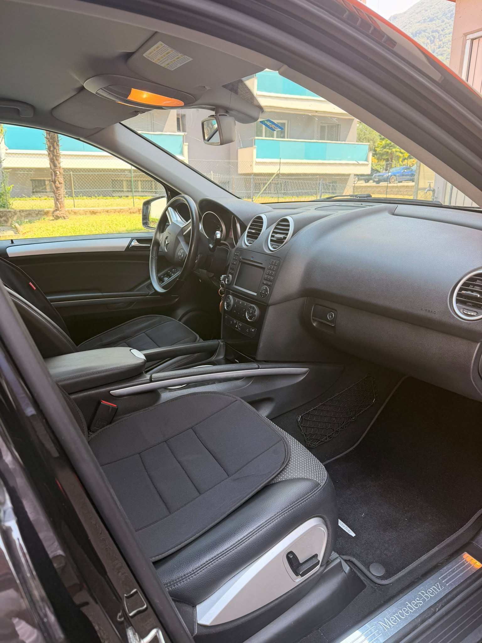 MERCEDES-BENZ ML 300 CDI Blue Efficiency 4Matic 7G-Tronic-image-3