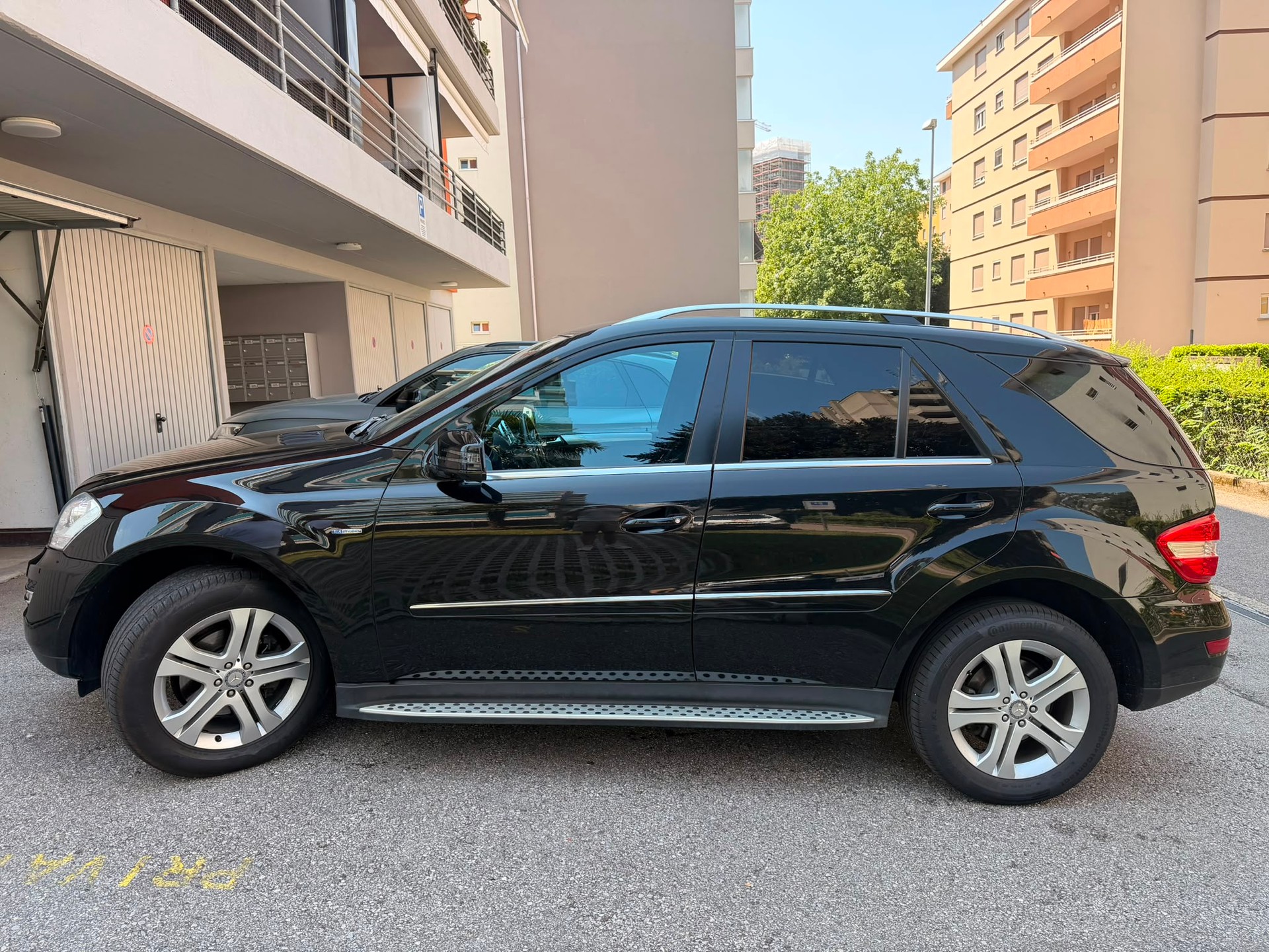 MERCEDES-BENZ ML 300 CDI Blue Efficiency 4Matic 7G-Tronic-image-0