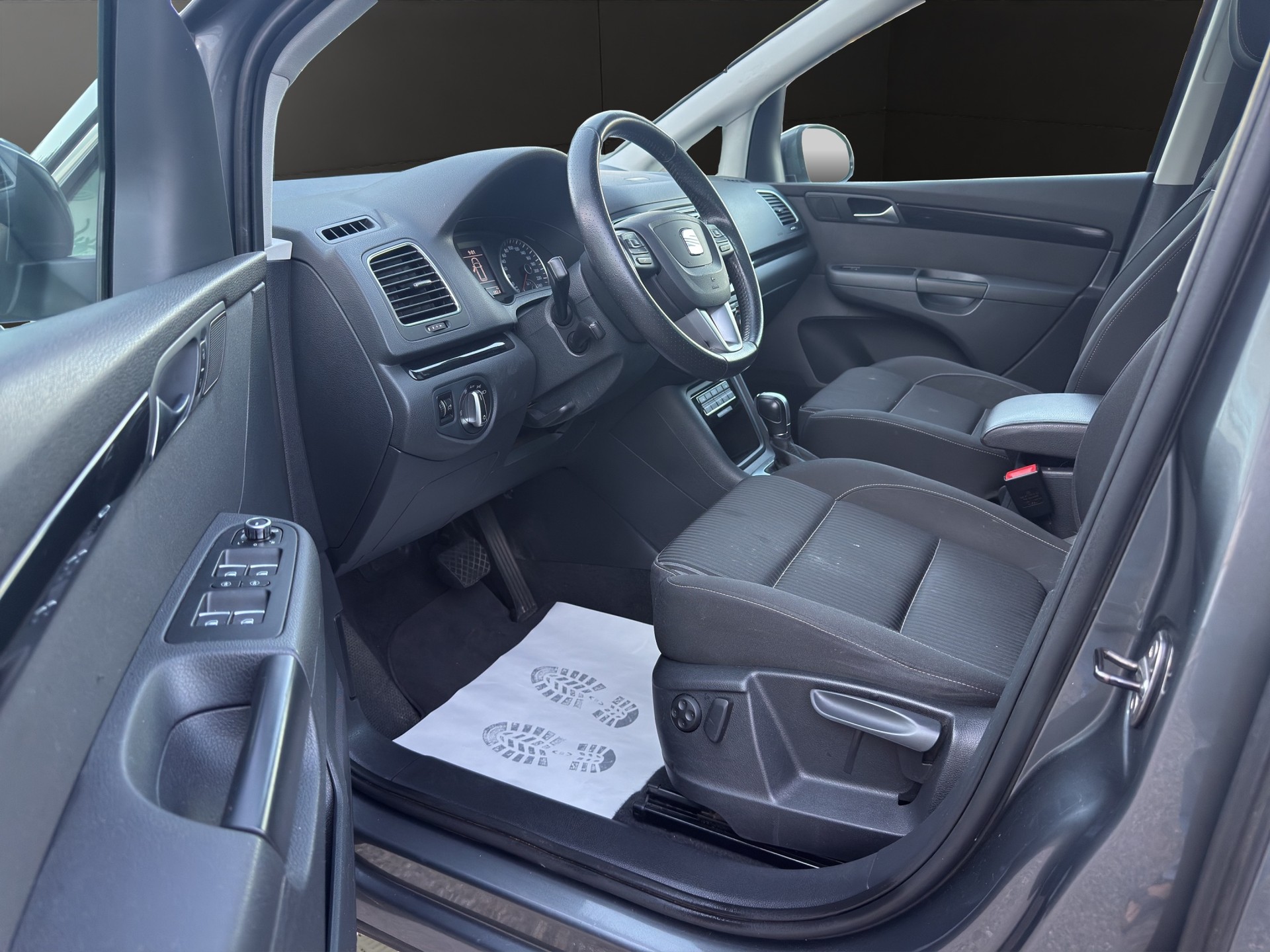 SEAT Alhambra 2.0 TSI Style DSG 7Plätzer-image-14
