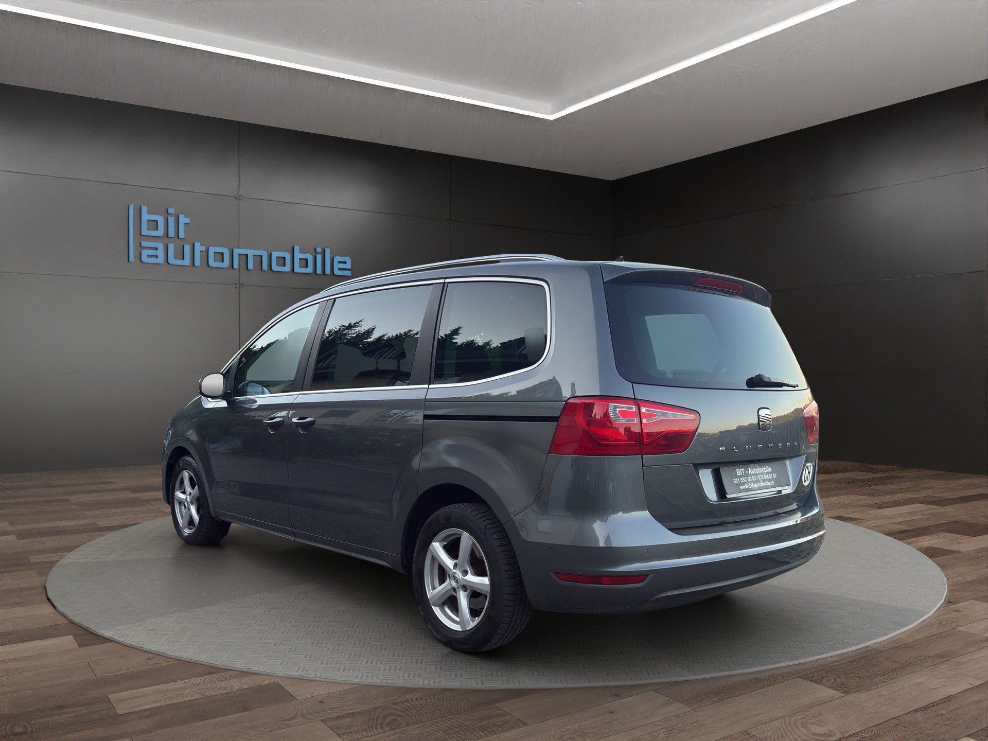 SEAT Alhambra 2.0 TSI Style DSG 7Plätzer-image-4