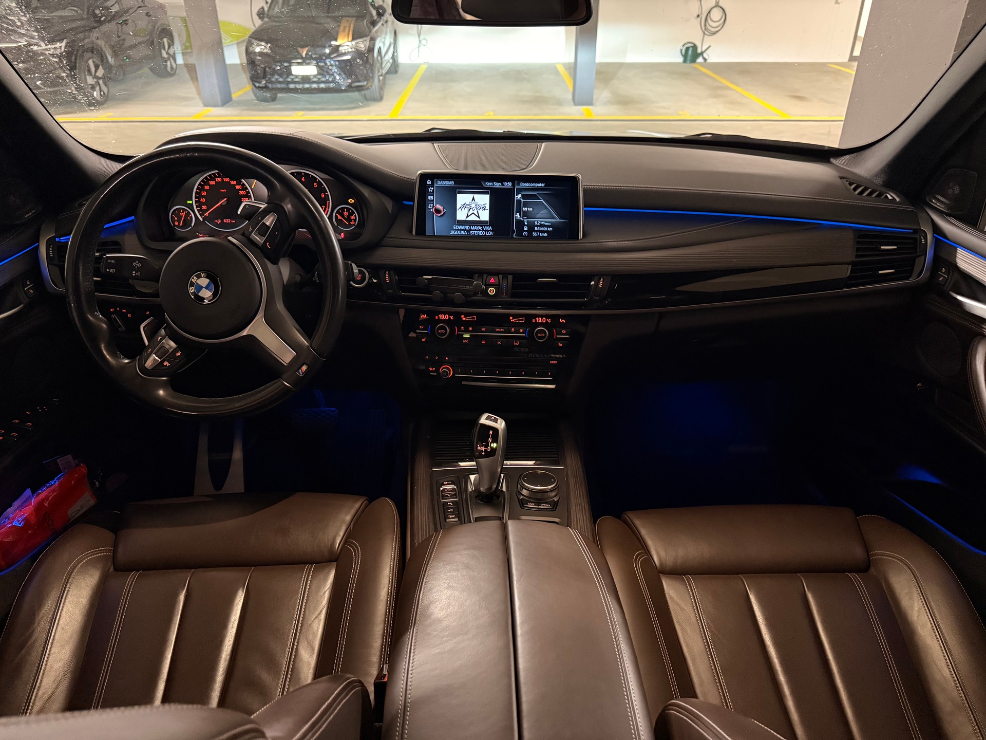 BMW BMW X5 xDrive40e-image-6