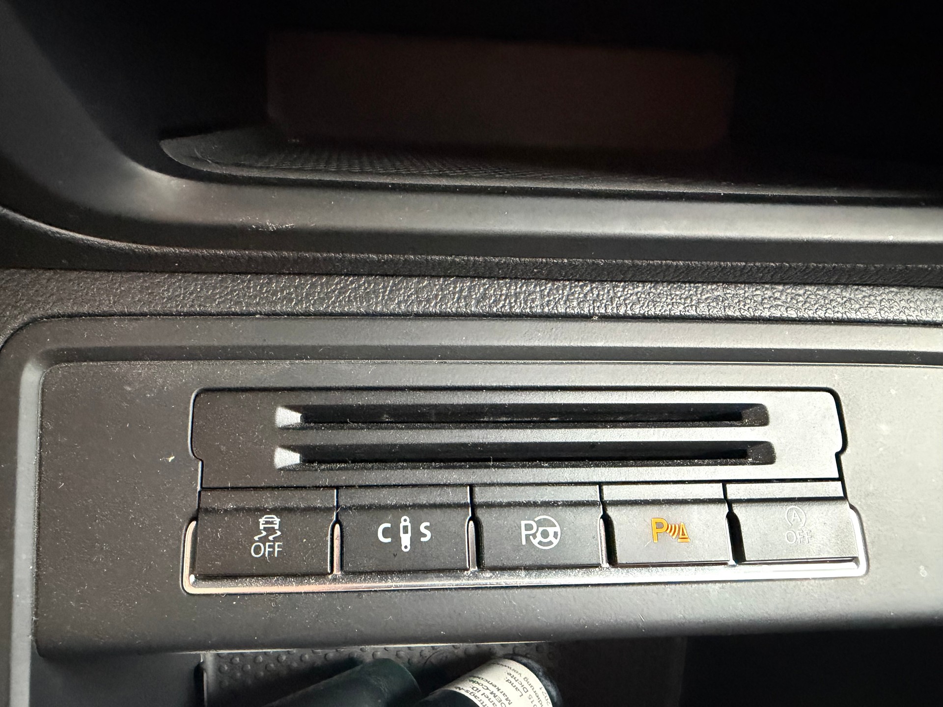 VW Tiguan 2.0 TDI BMT R-Line Design 4Motion DSG-image-10