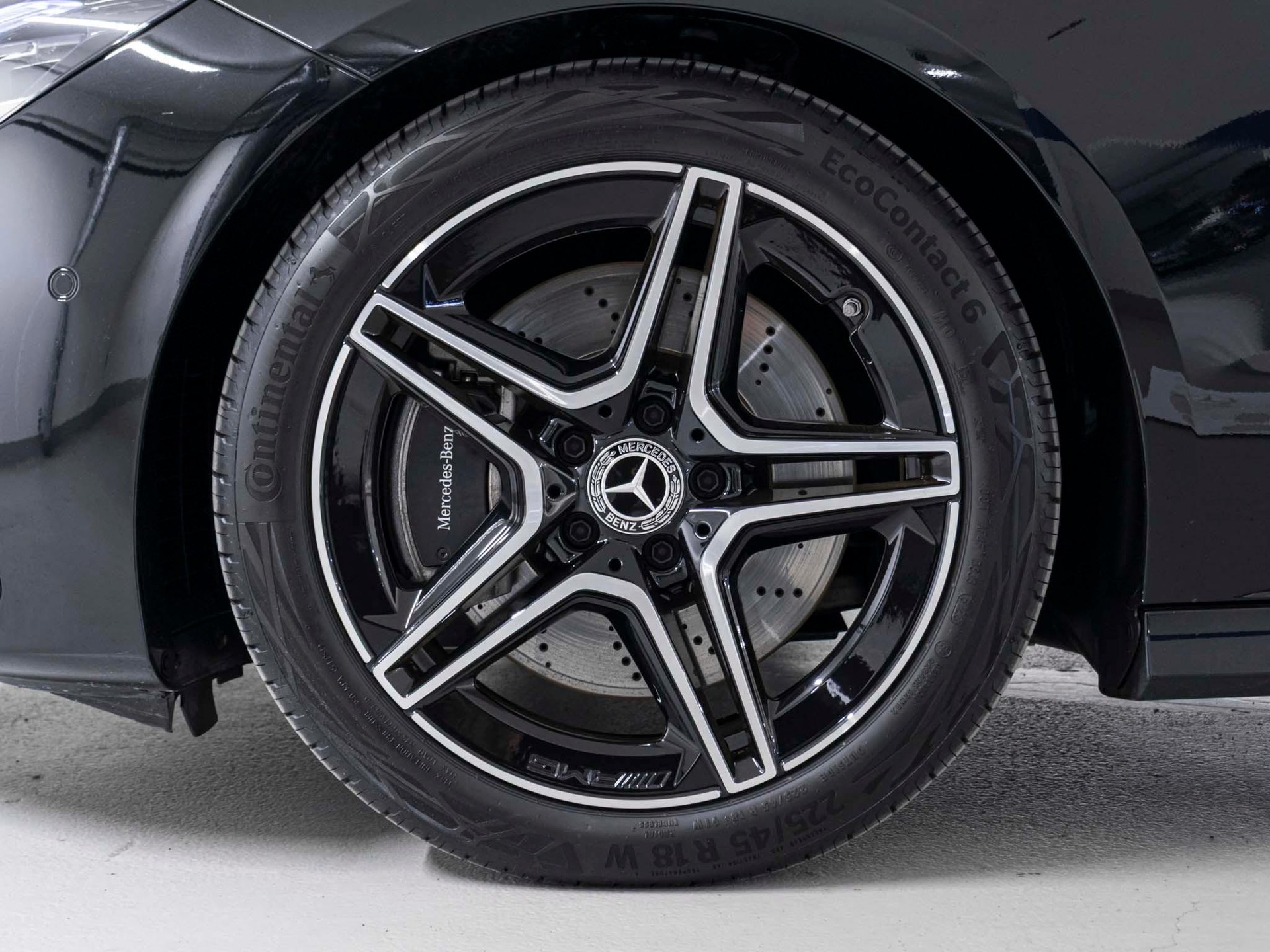 MERCEDES-BENZ CLA 250 4MATIC SB-image-13
