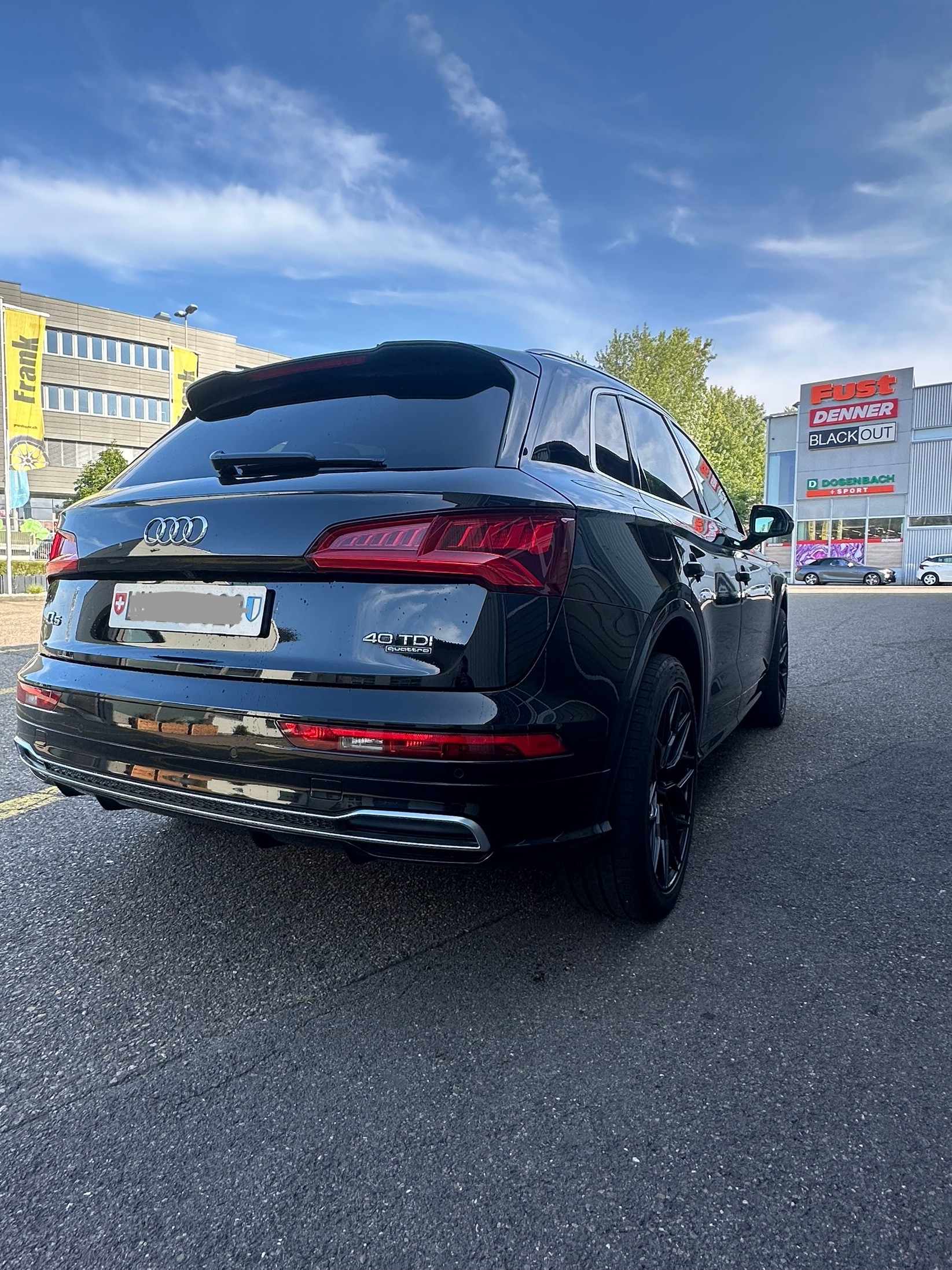 AUDI 2.0 40 TDI quattro S-Tronic-image-3