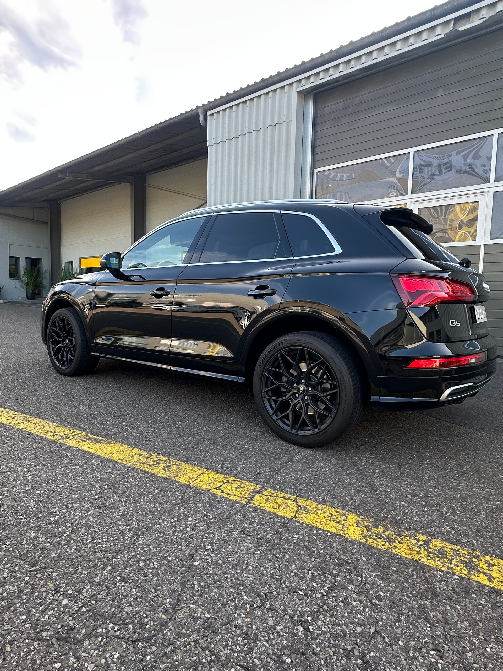 AUDI 2.0 40 TDI quattro S-Tronic-image-5
