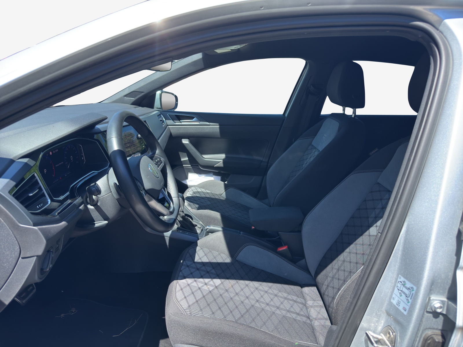 VW Polo 1.0 TSI R-Line DSG-image-7