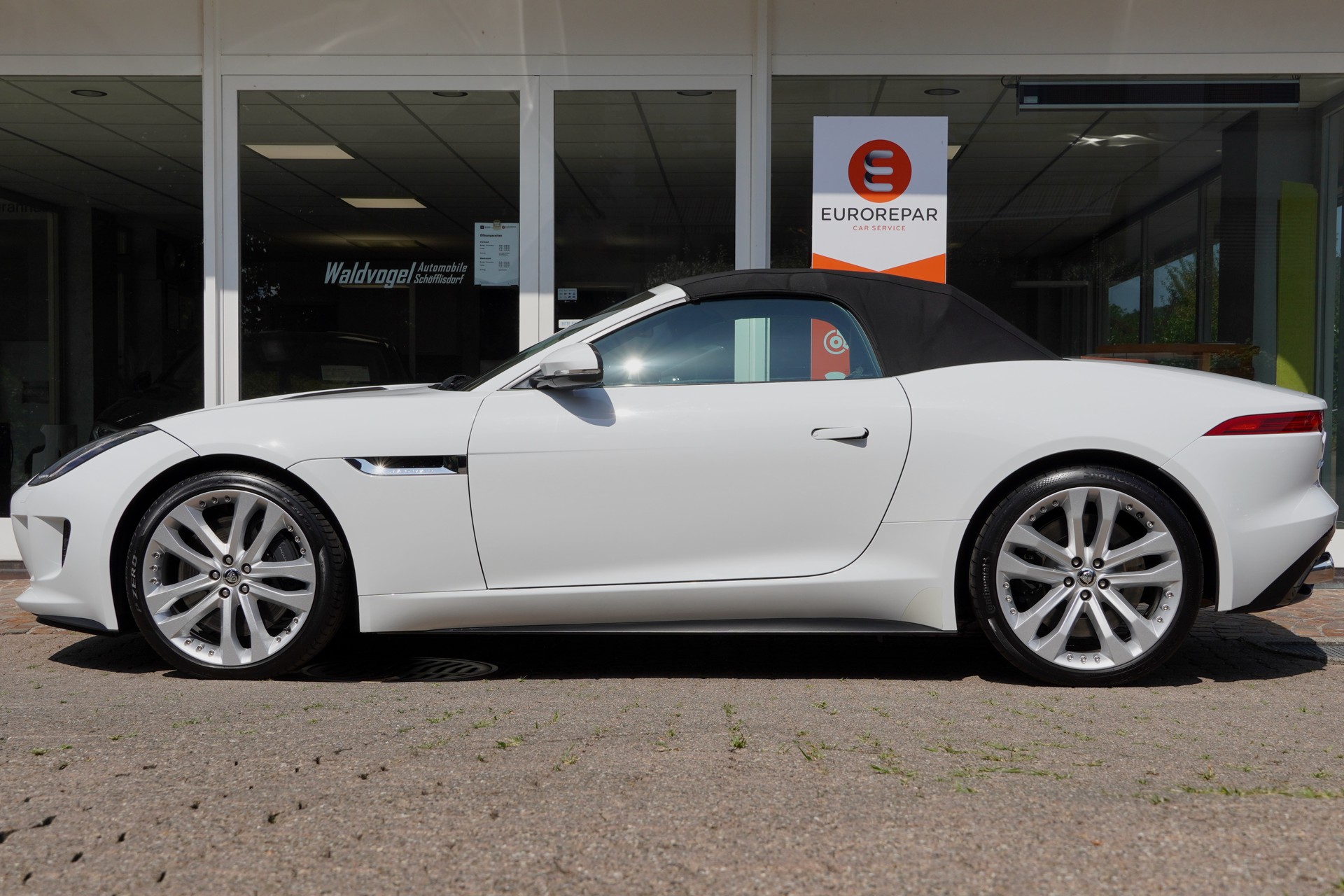 JAGUAR F-Type Convertible S 5.0 V8 S/C-image-3