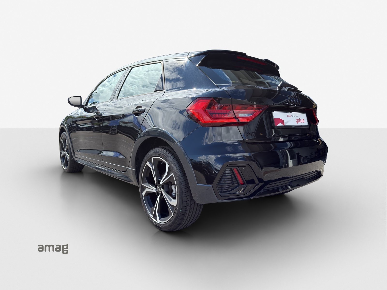 AUDI A1 City Carver30 TFSI Attraction-image-2
