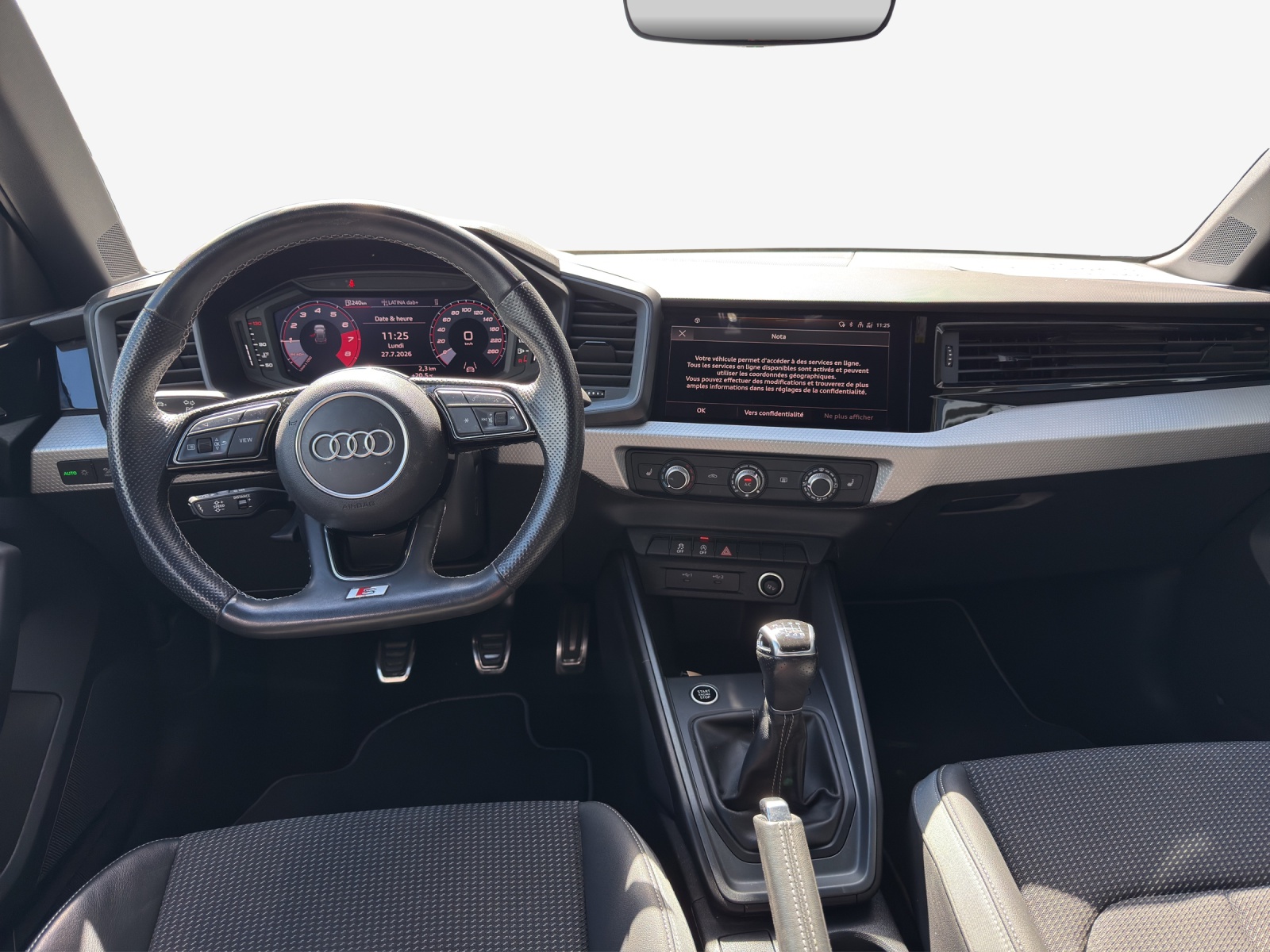 AUDI A1 City Carver30 TFSI Attraction-image-8