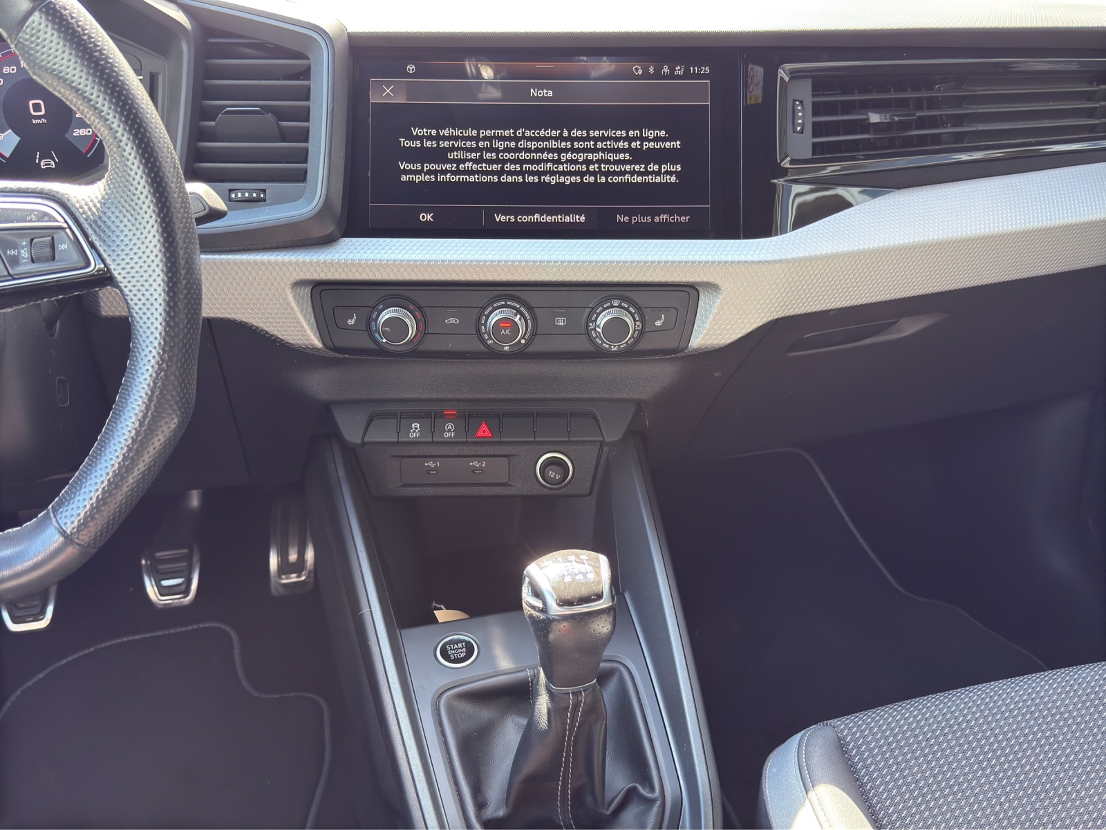 AUDI A1 City Carver30 TFSI Attraction-image-10
