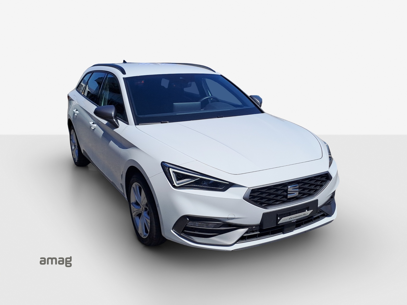 SEAT Leon ST 1.5 eHybrid pHEV DSG FR-image-16