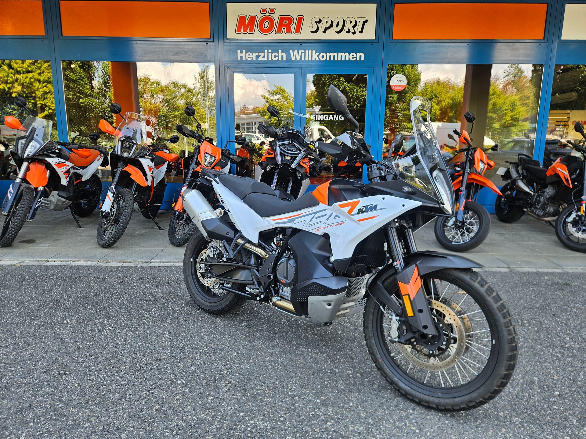 KTM 790 Adventure-showroom-element-1