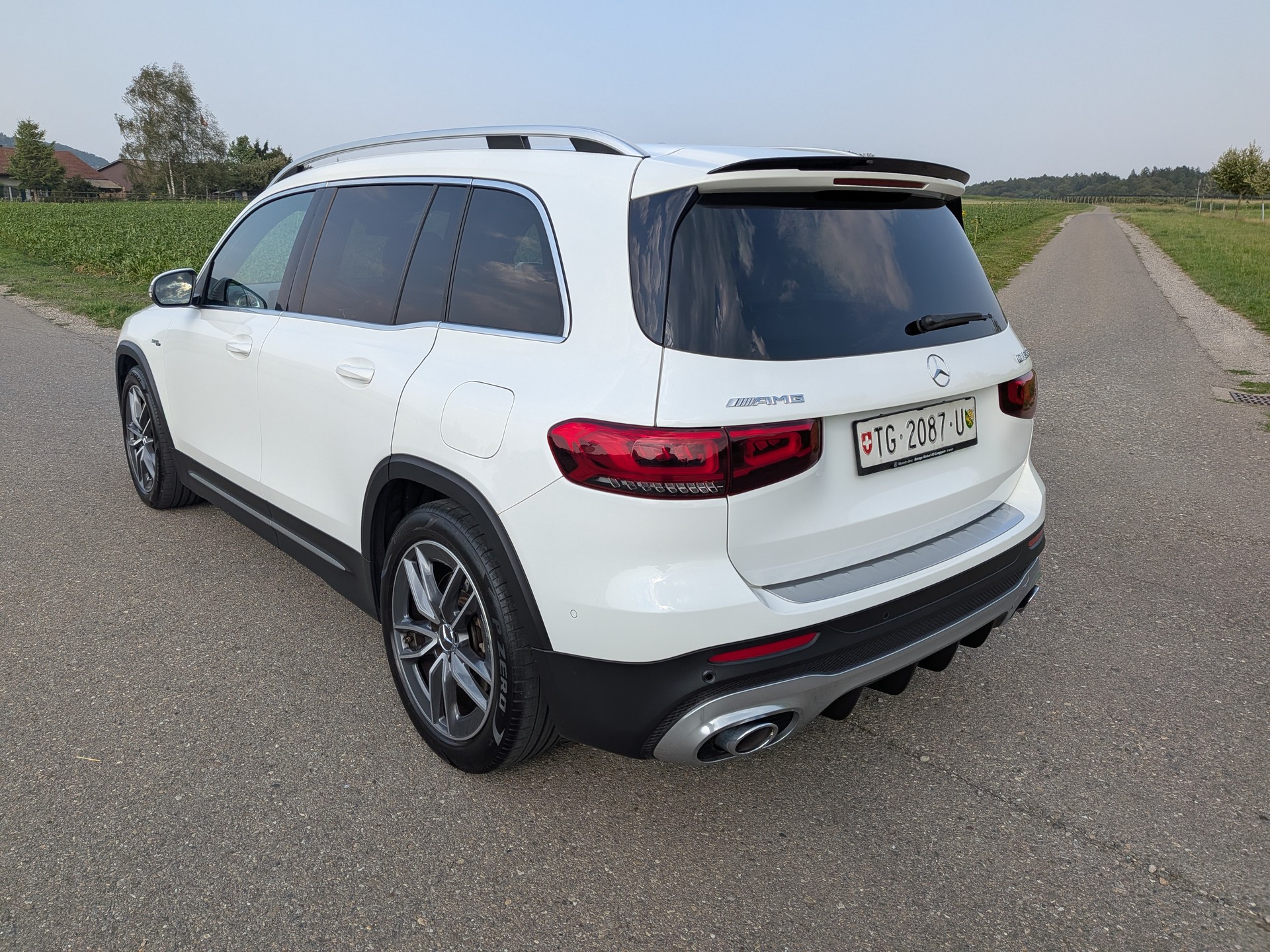 MERCEDES-BENZ GLB 35 AMG 4Matic 8G-Tronic-image-11
