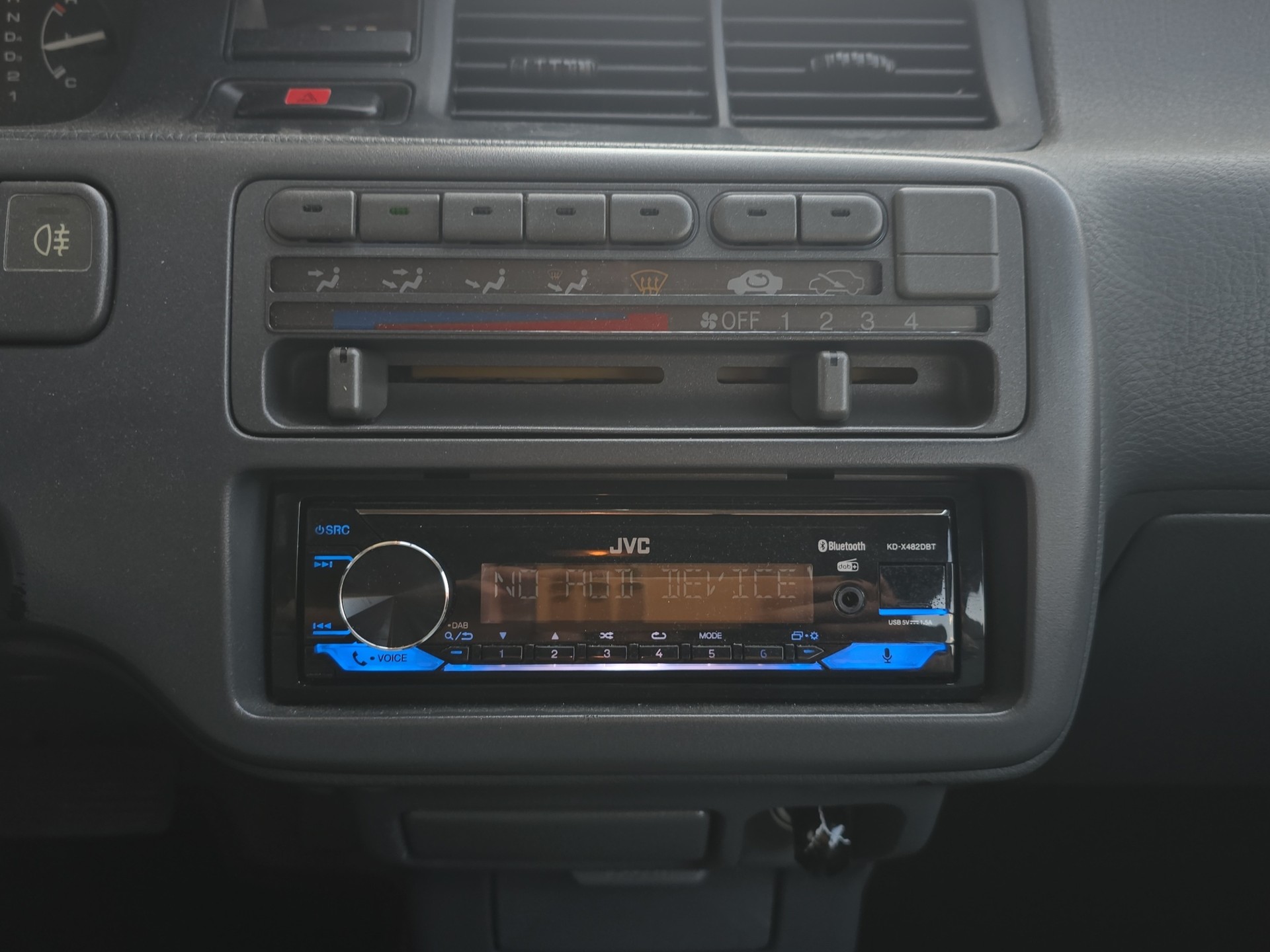 HONDA Civic 1.5i-16 LSi-image-13