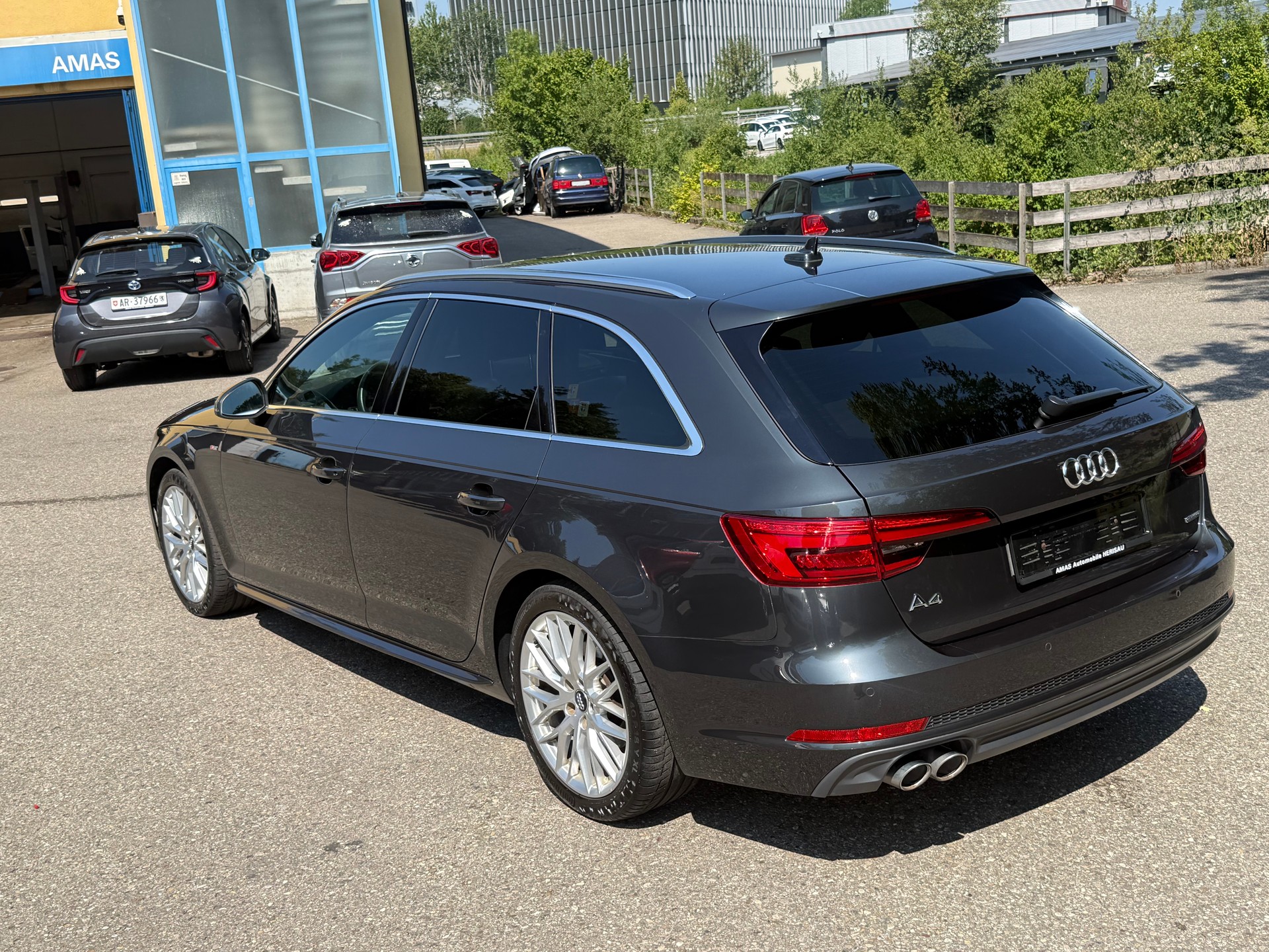 AUDI A4 Avant 2.0 TDI Sport quattro S-tronic-image-15