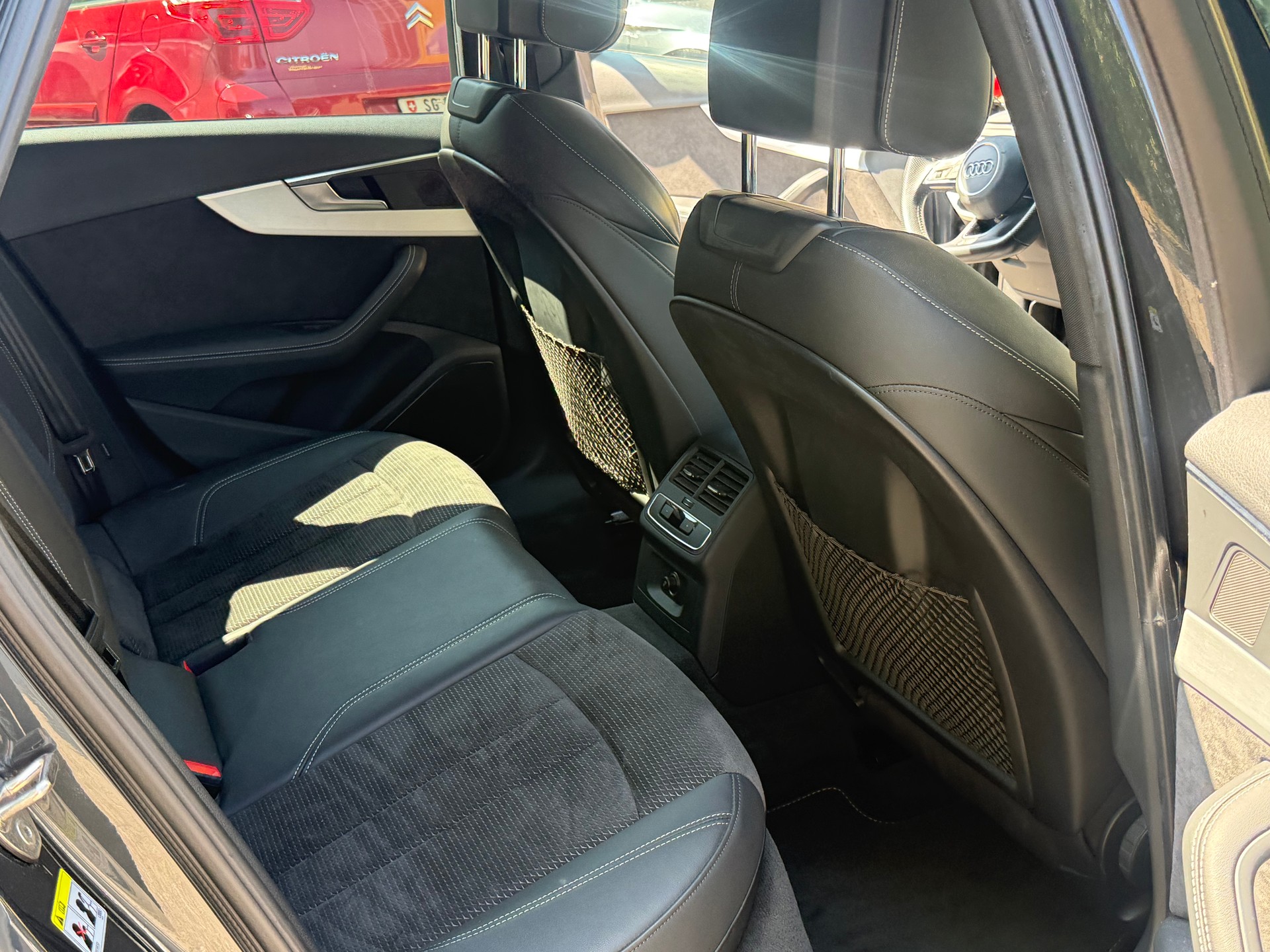 AUDI A4 Avant 2.0 TDI Sport quattro S-tronic-image-9