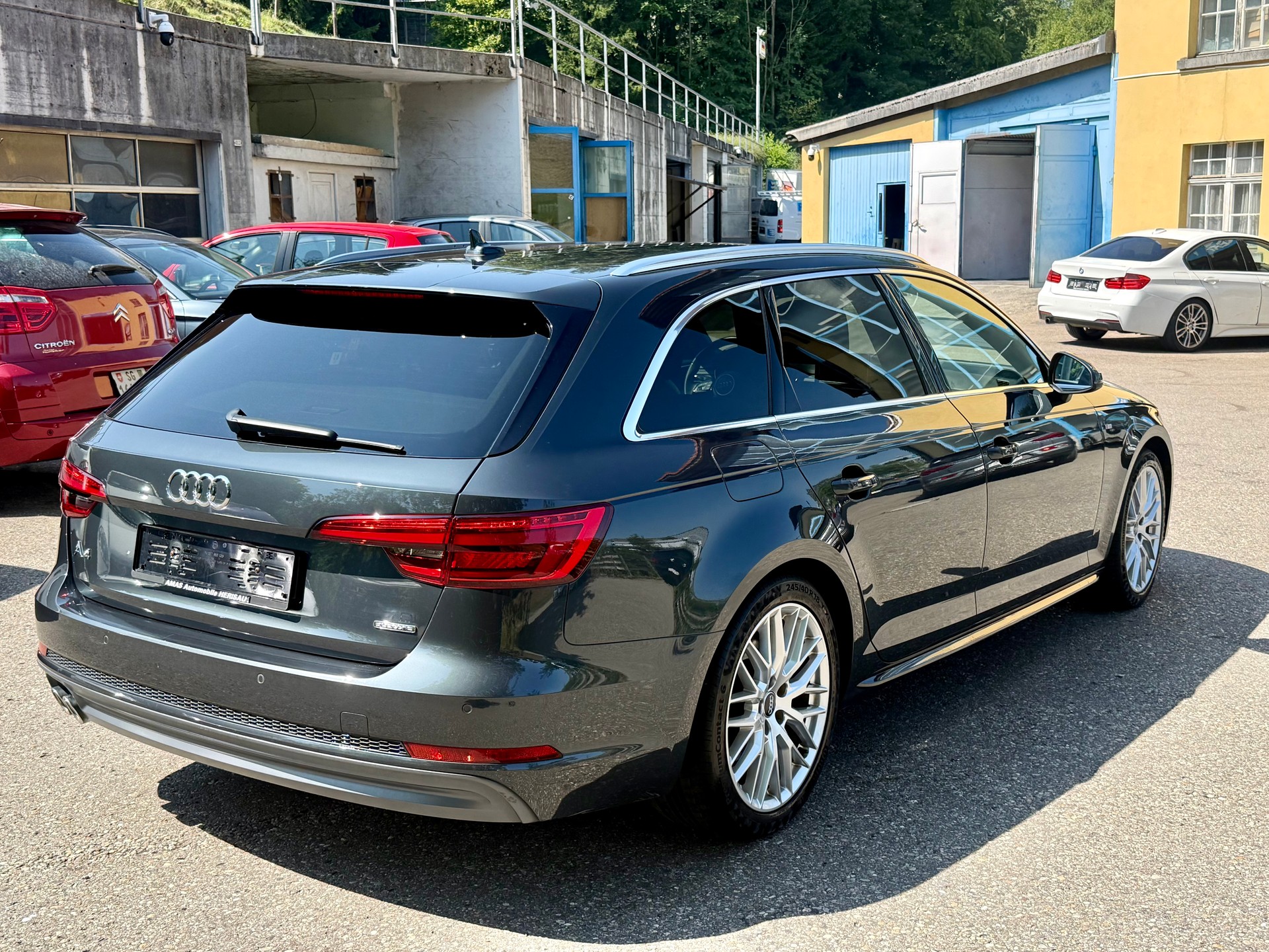 AUDI A4 Avant 2.0 TDI Sport quattro S-tronic-image-4