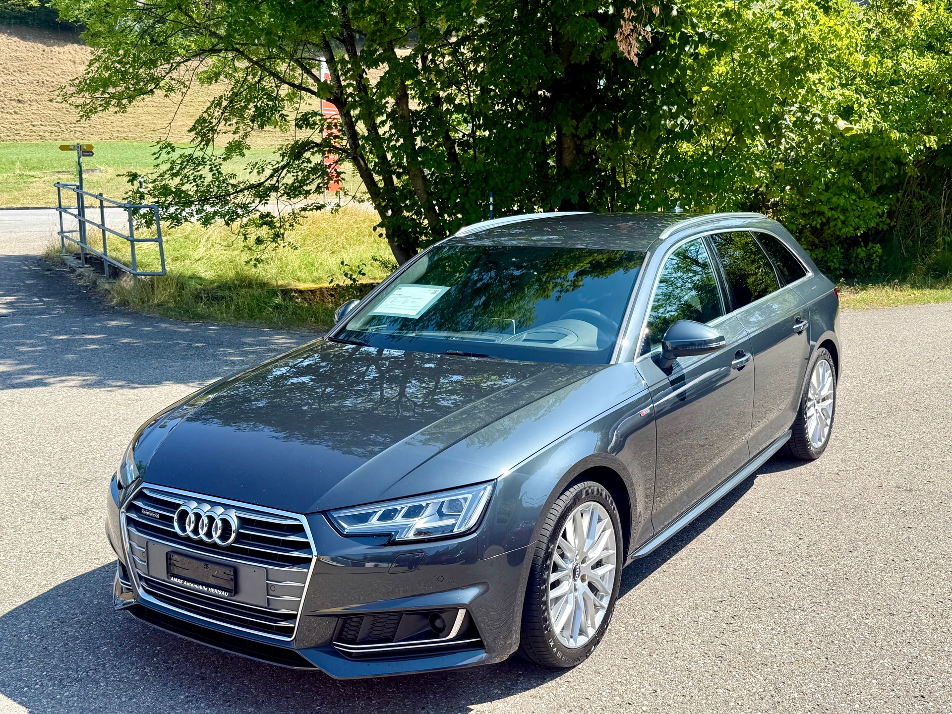 AUDI A4 Avant 2.0 TDI Sport quattro S-tronic-image-12