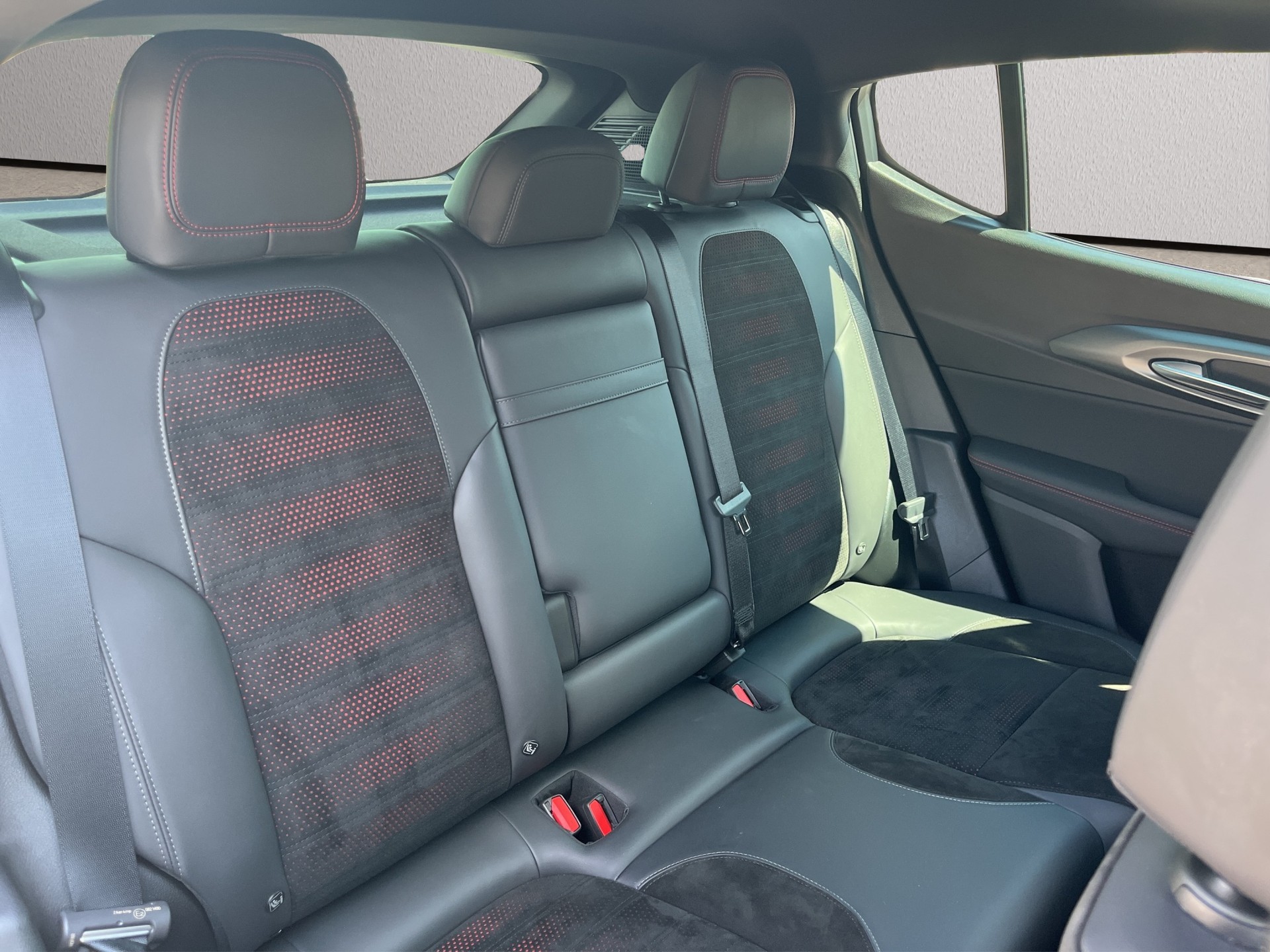 ALFA ROMEO Tonale 1.3 Plug-in-Hybrid Q4 Veloce Pack Premium-image-21