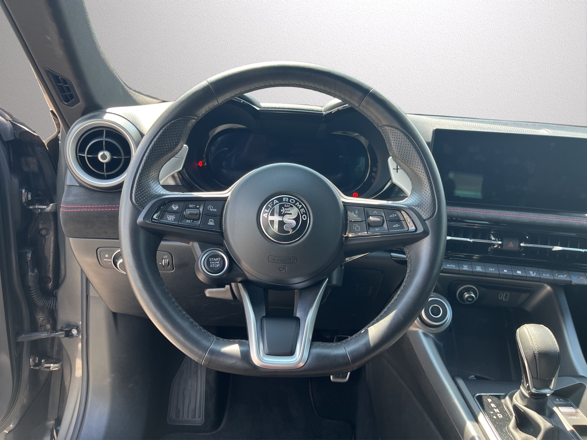 ALFA ROMEO Tonale 1.3 Plug-in-Hybrid Q4 Veloce Pack Premium-image-2