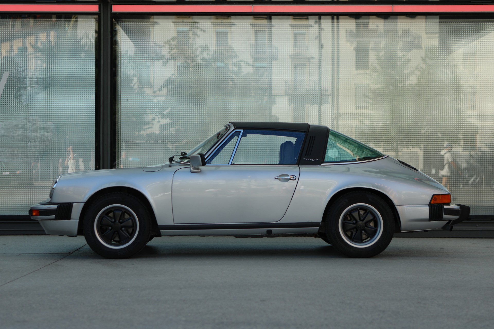 PORSCHE 911 2.7 Targa ( moteur 3.0 )-image-1