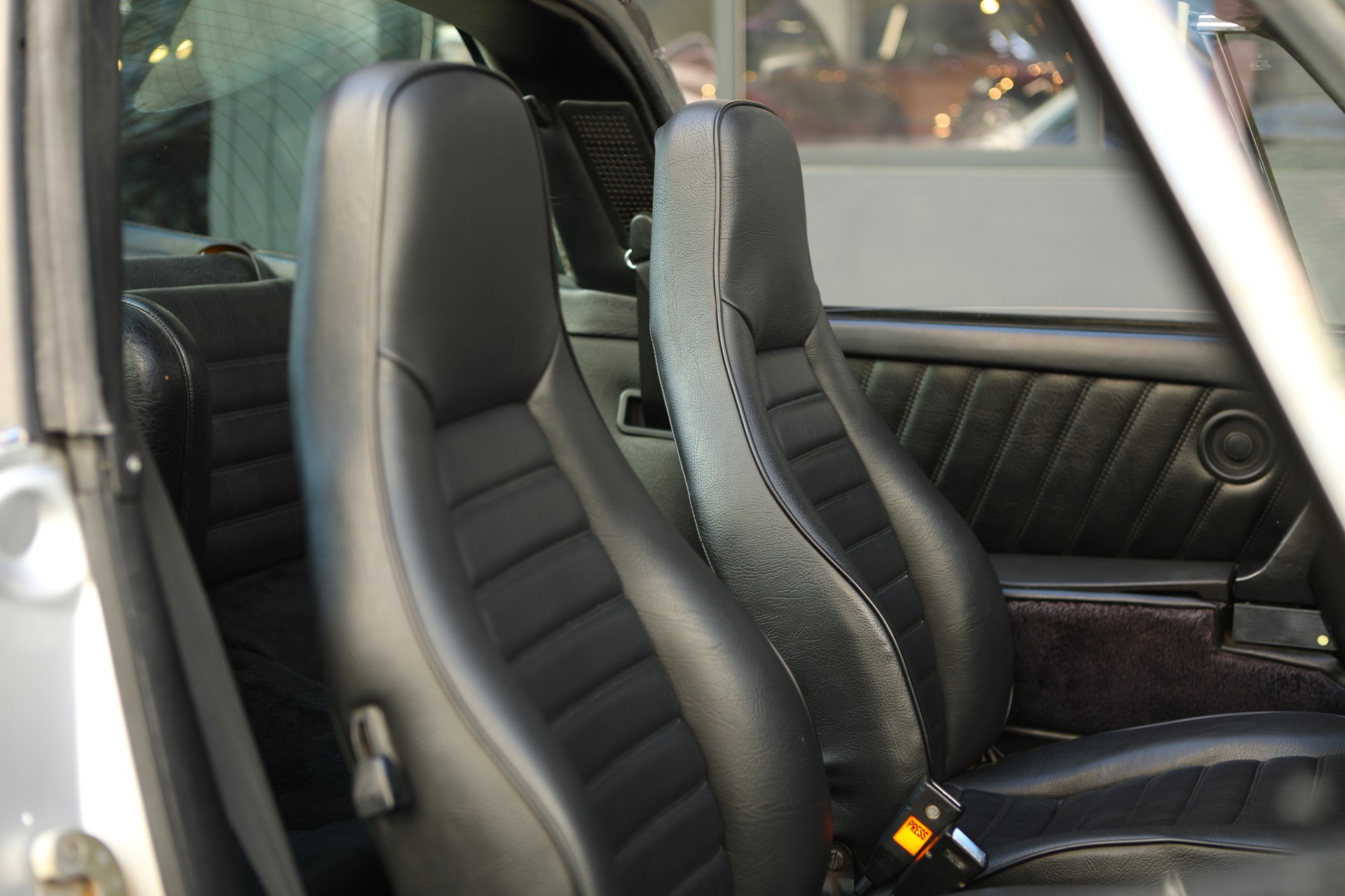PORSCHE 911 2.7 Targa ( moteur 3.0 )-image-9