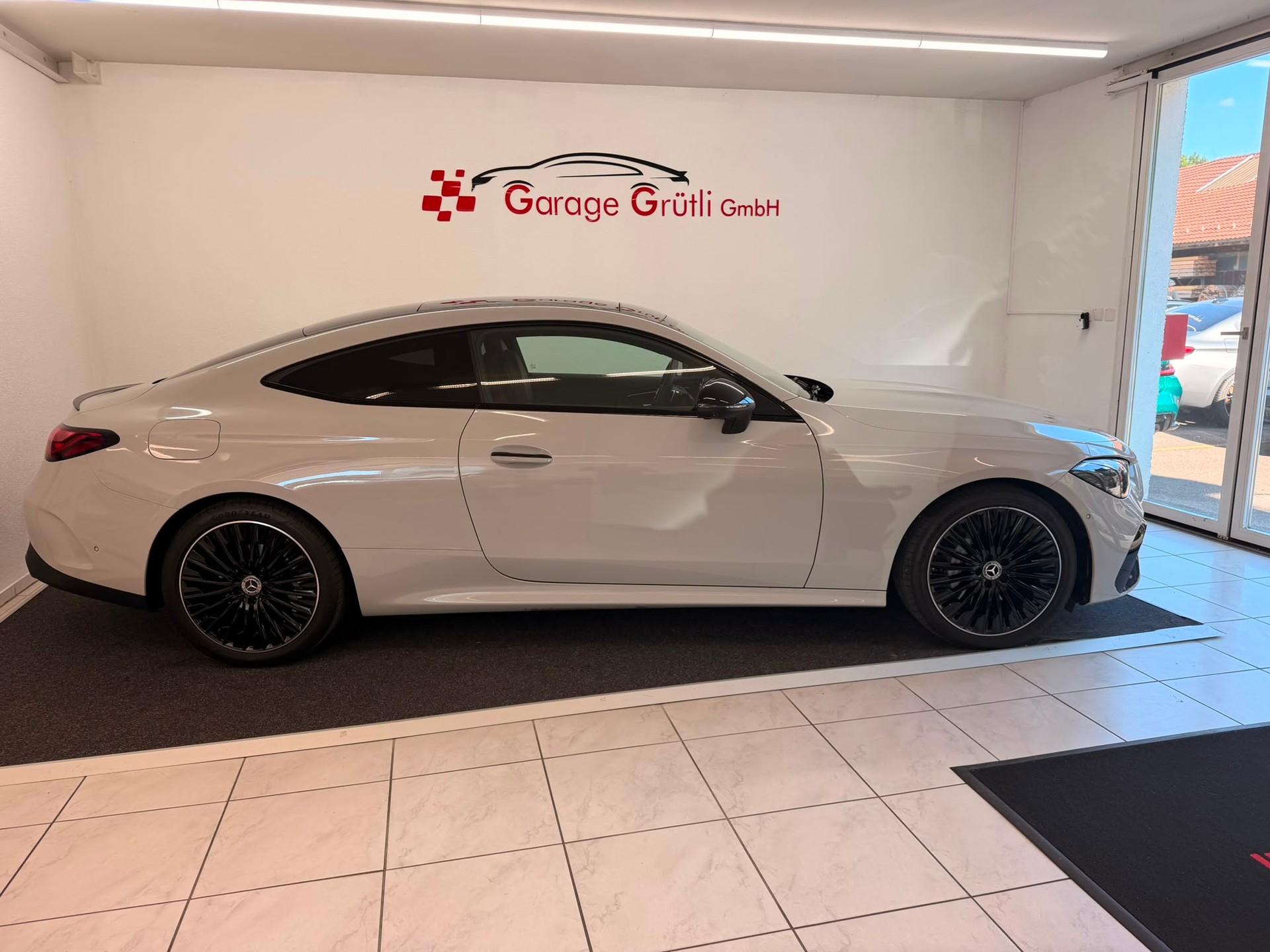 MERCEDES-BENZ CLE 200 Coupé 9G-Tronic-image-2