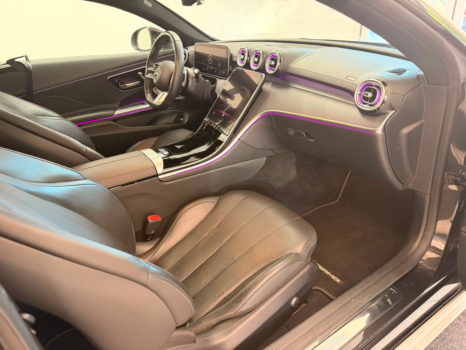 MERCEDES-BENZ CLE 200 Coupé 9G-Tronic-image-10