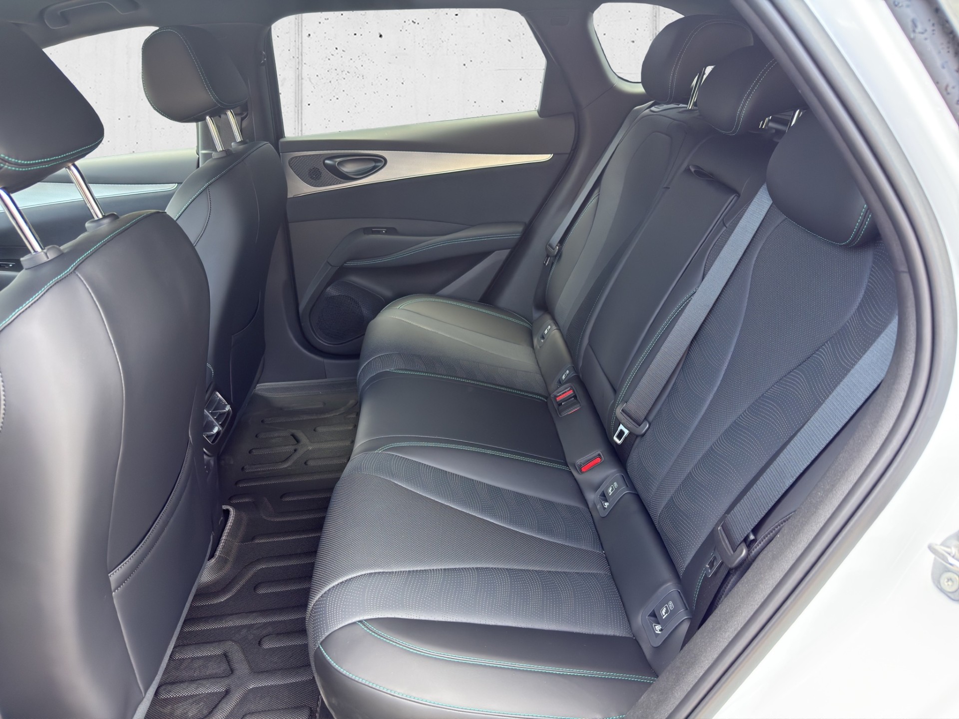 BYD Seal 6 DM-i Touring Comfort-image-13