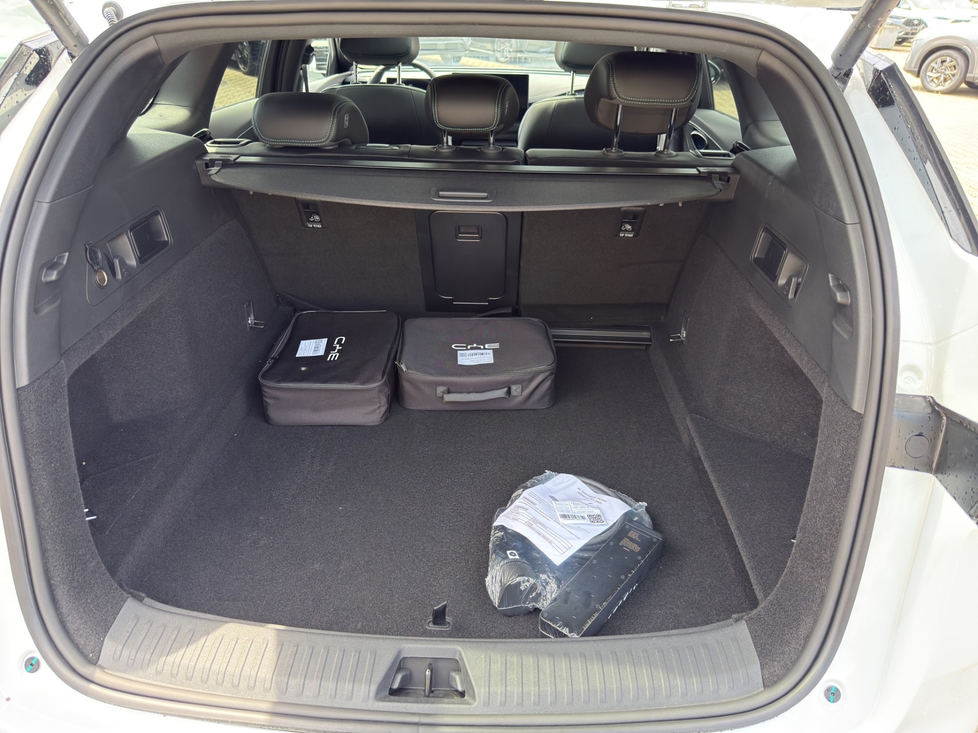 BYD Seal 6 DM-i Touring Comfort-image-14