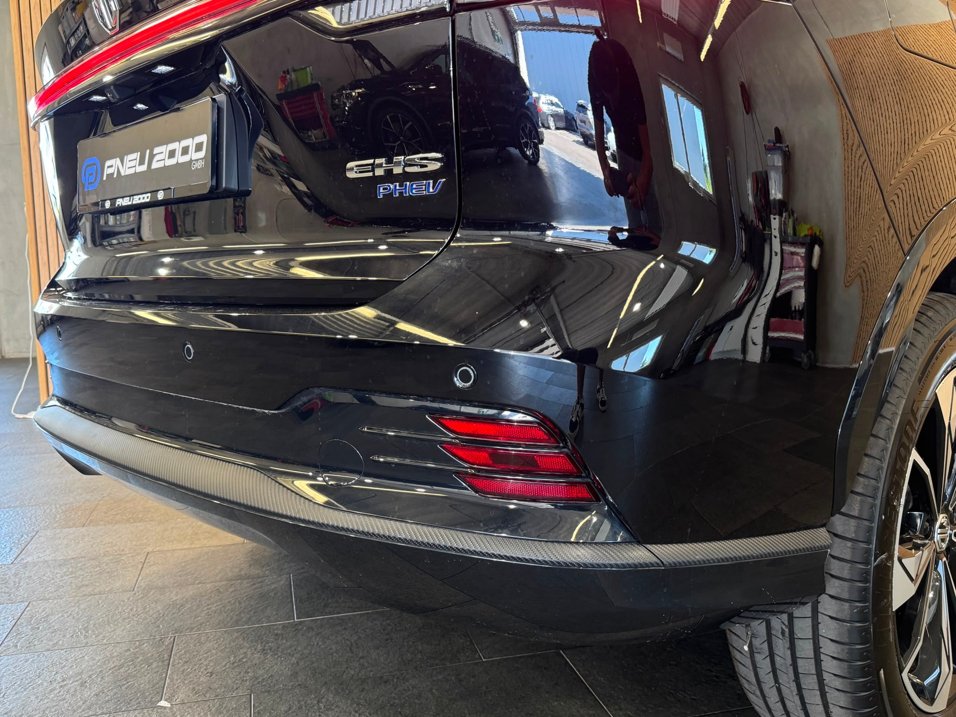 MG HS 1.5 T PHEV Luxury-image-14