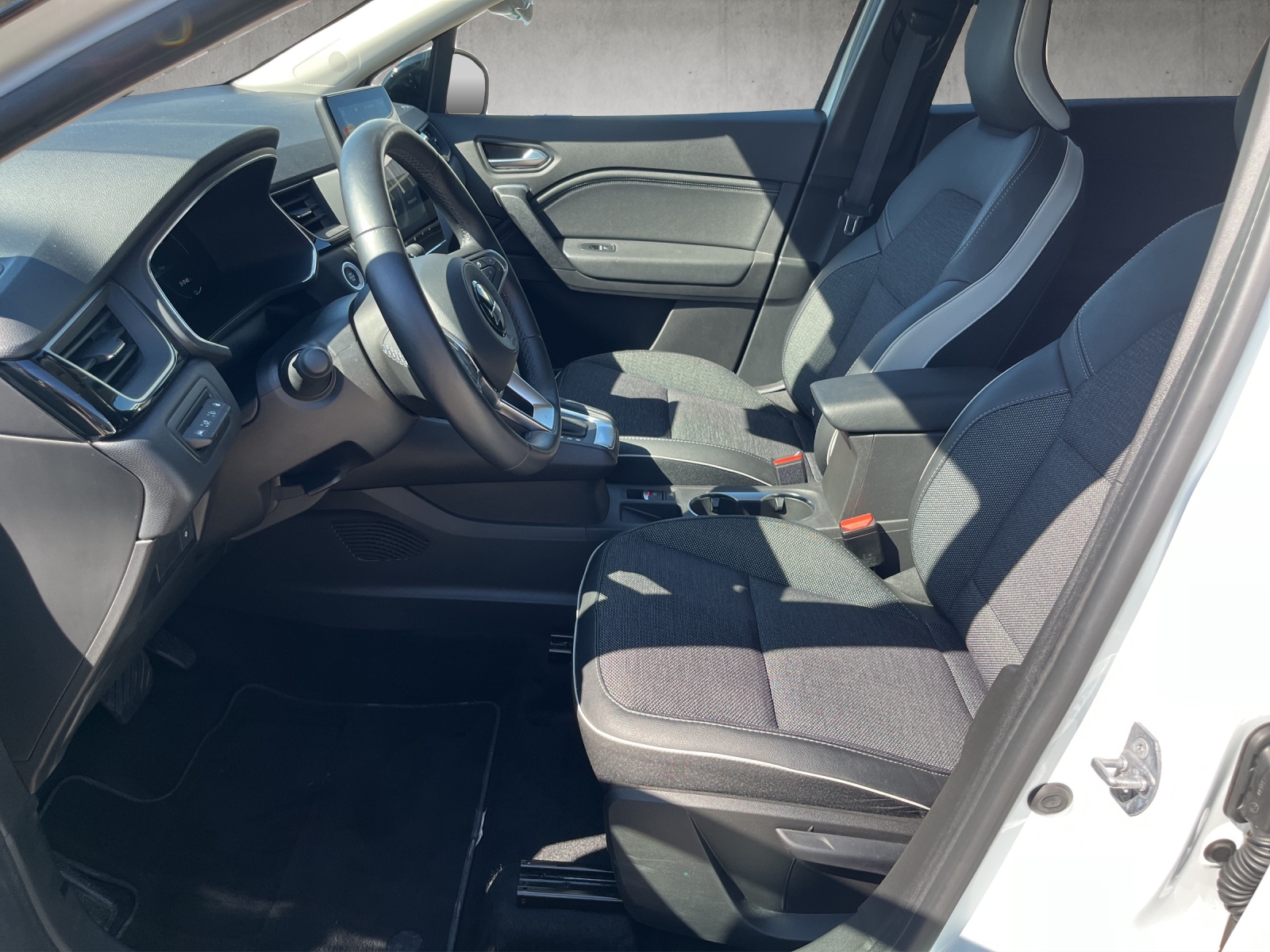 MITSUBISHI ASX 1.6 PHEV Intense-image-8