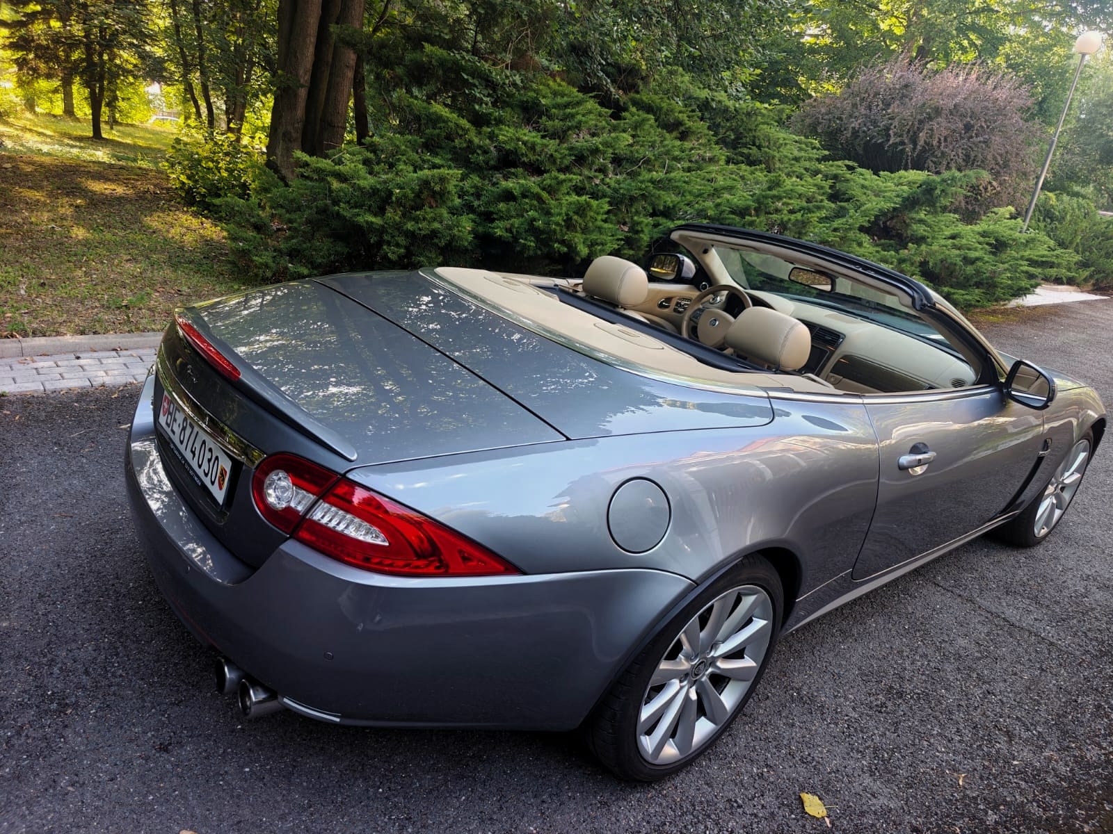 JAGUAR 5.0 V8 Portfolio-image-3