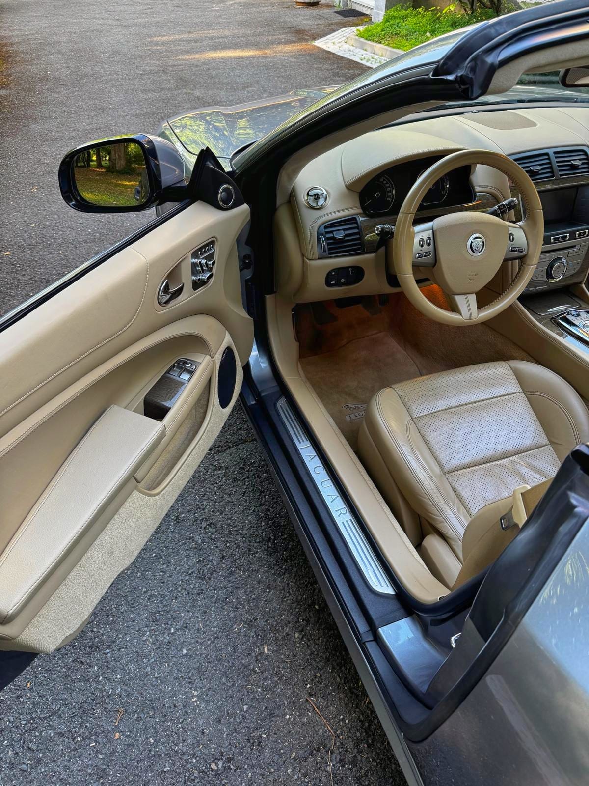JAGUAR 5.0 V8 Portfolio-image-5