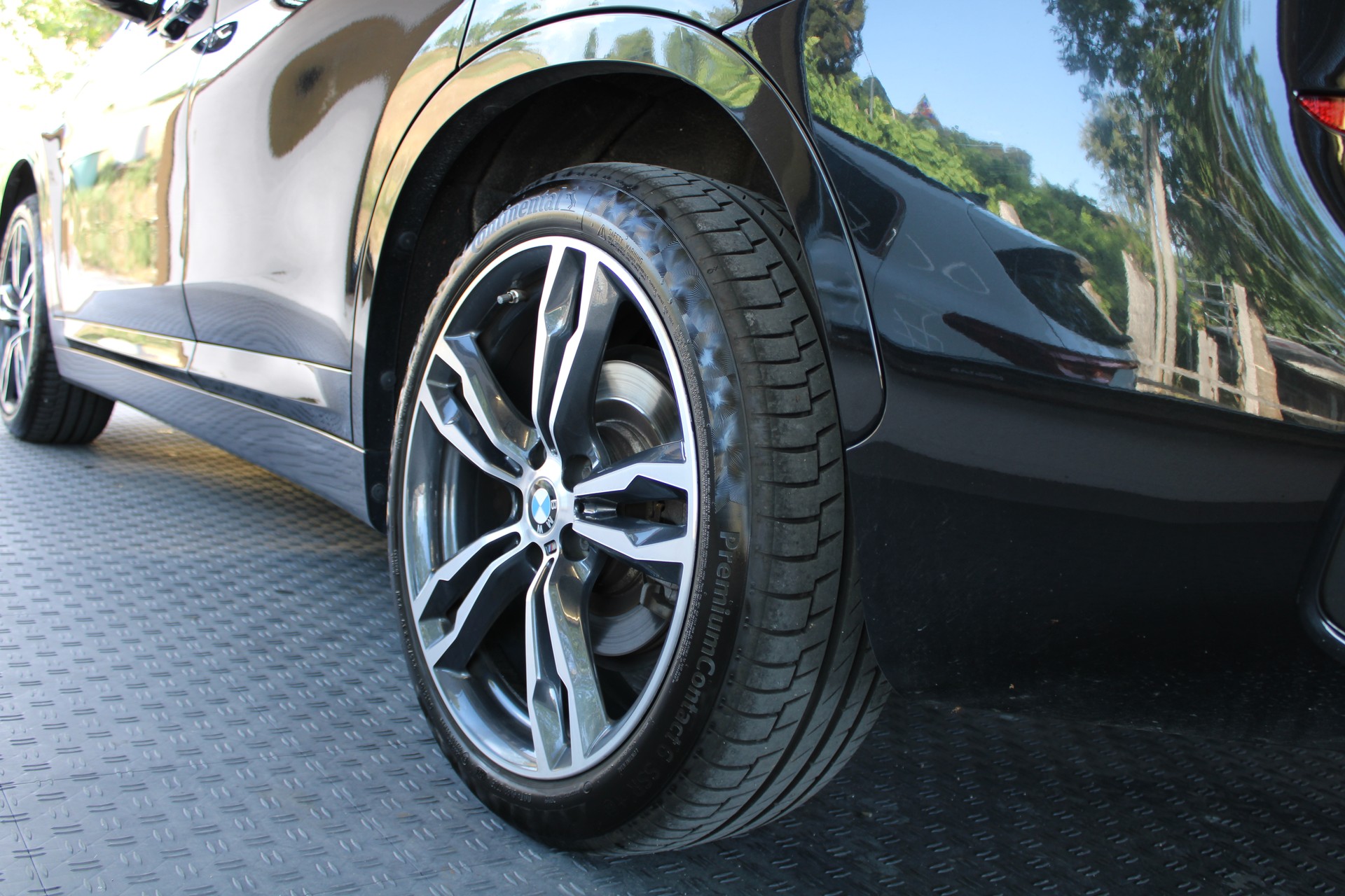 BMW X1 xDrive 25d M Sport Steptronic 24MT. Garantie & **CH**-image-6