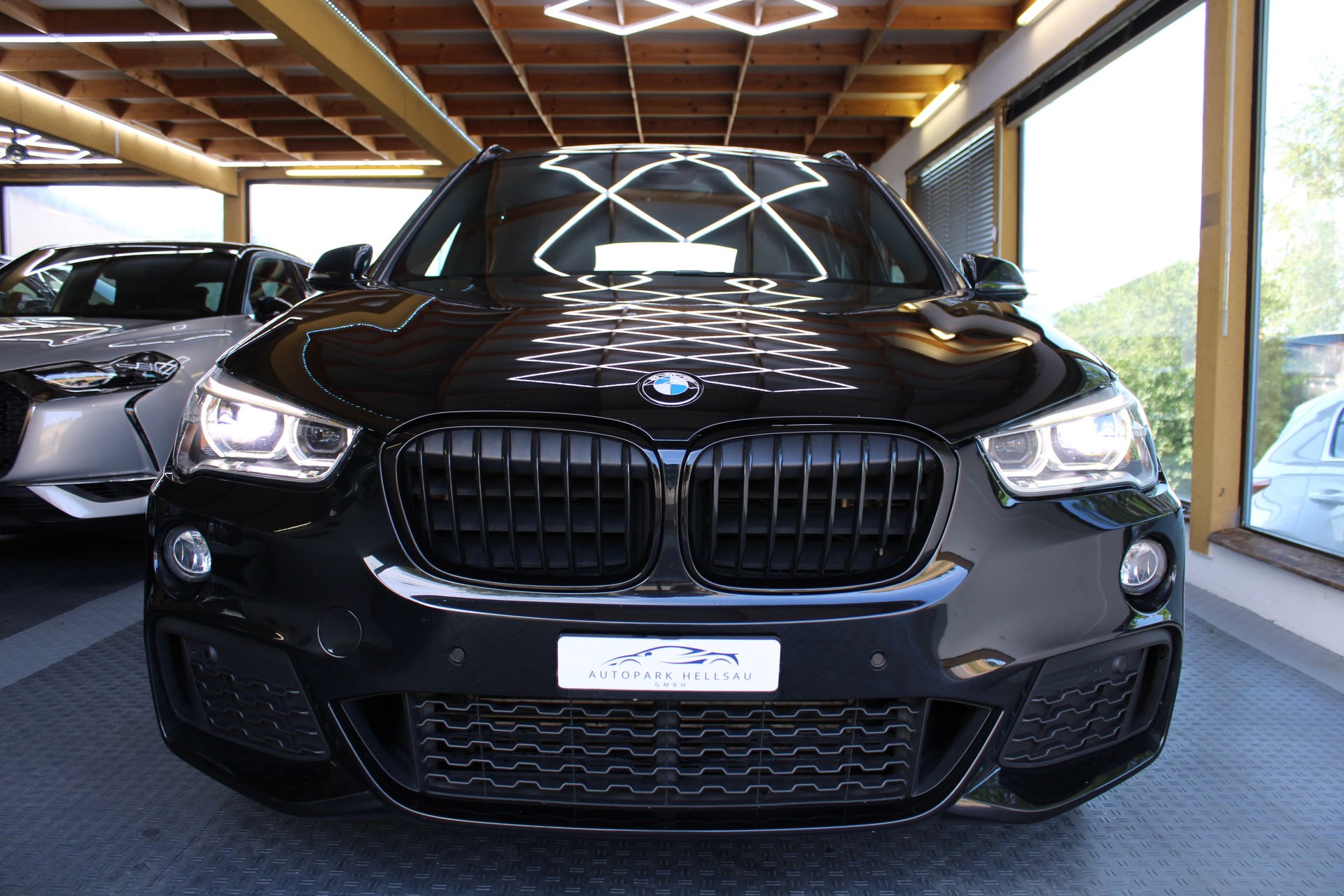 BMW X1 xDrive 25d M Sport Steptronic 24MT. Garantie & **CH**-image-2